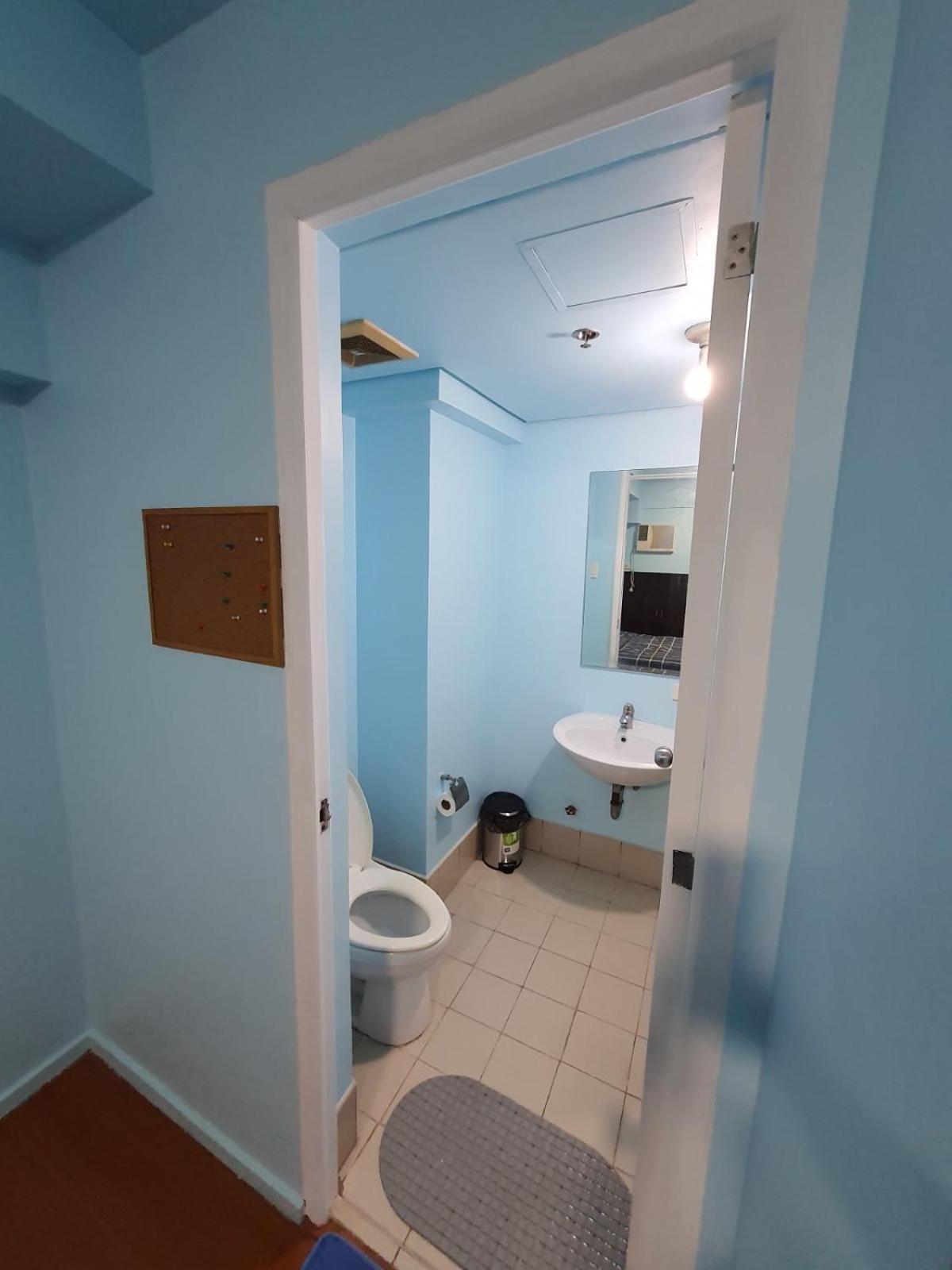 Beautiful 2-Bedroom condo unit at Gateway Garden Ridge view 5