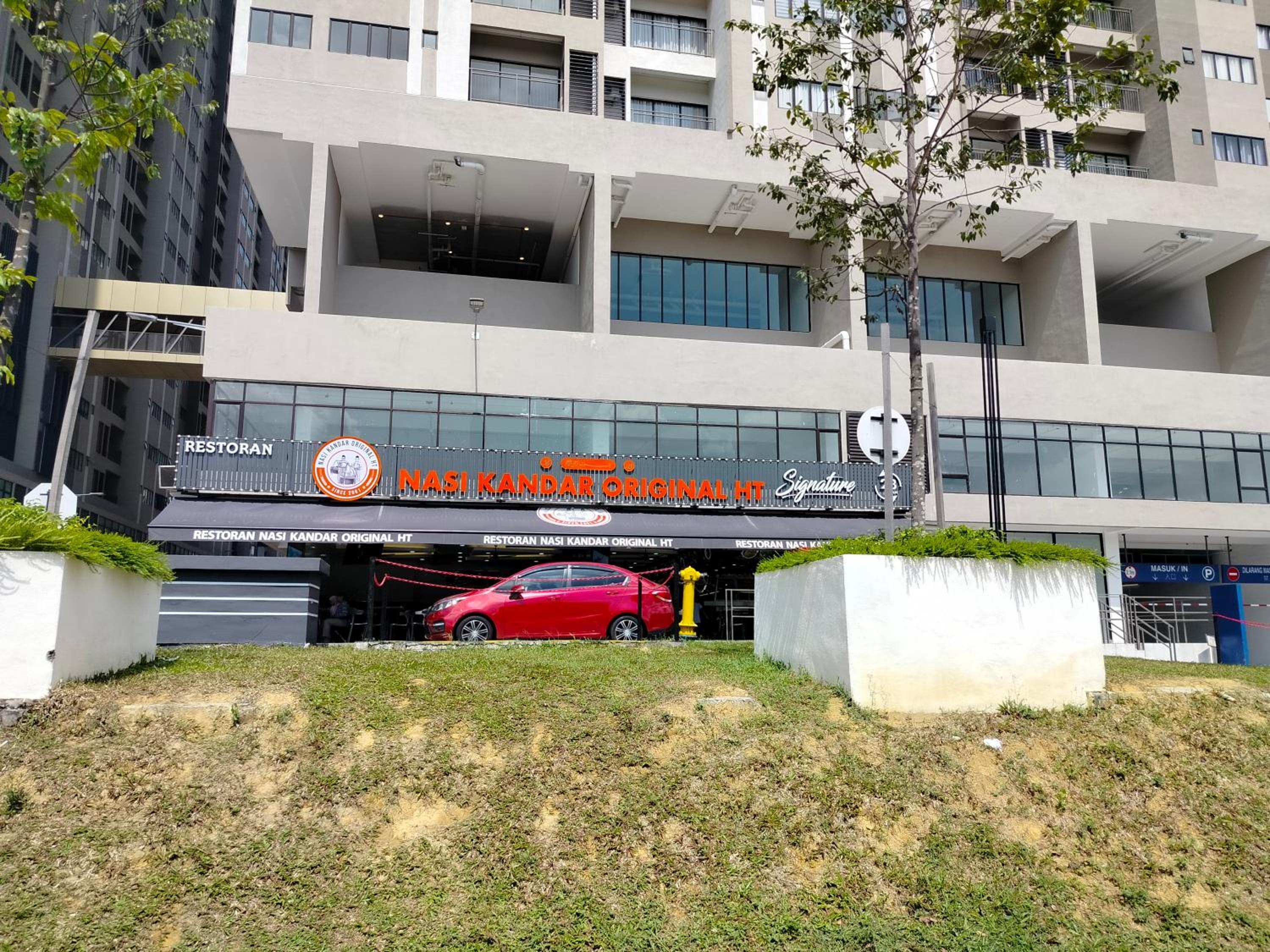 D'Leisya Studio Youth City Nilai