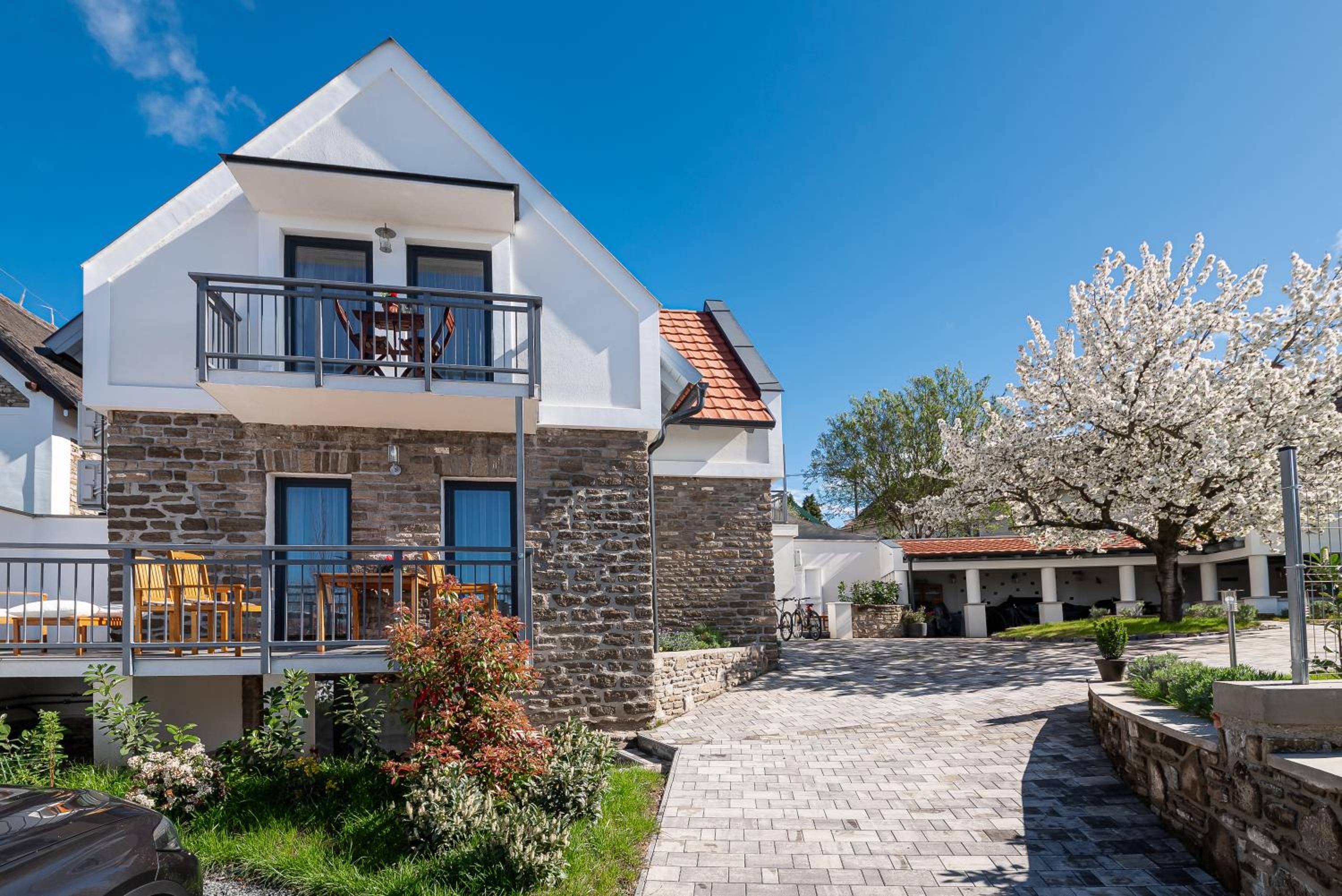 Hotel Papoula Vendégház - Image 1