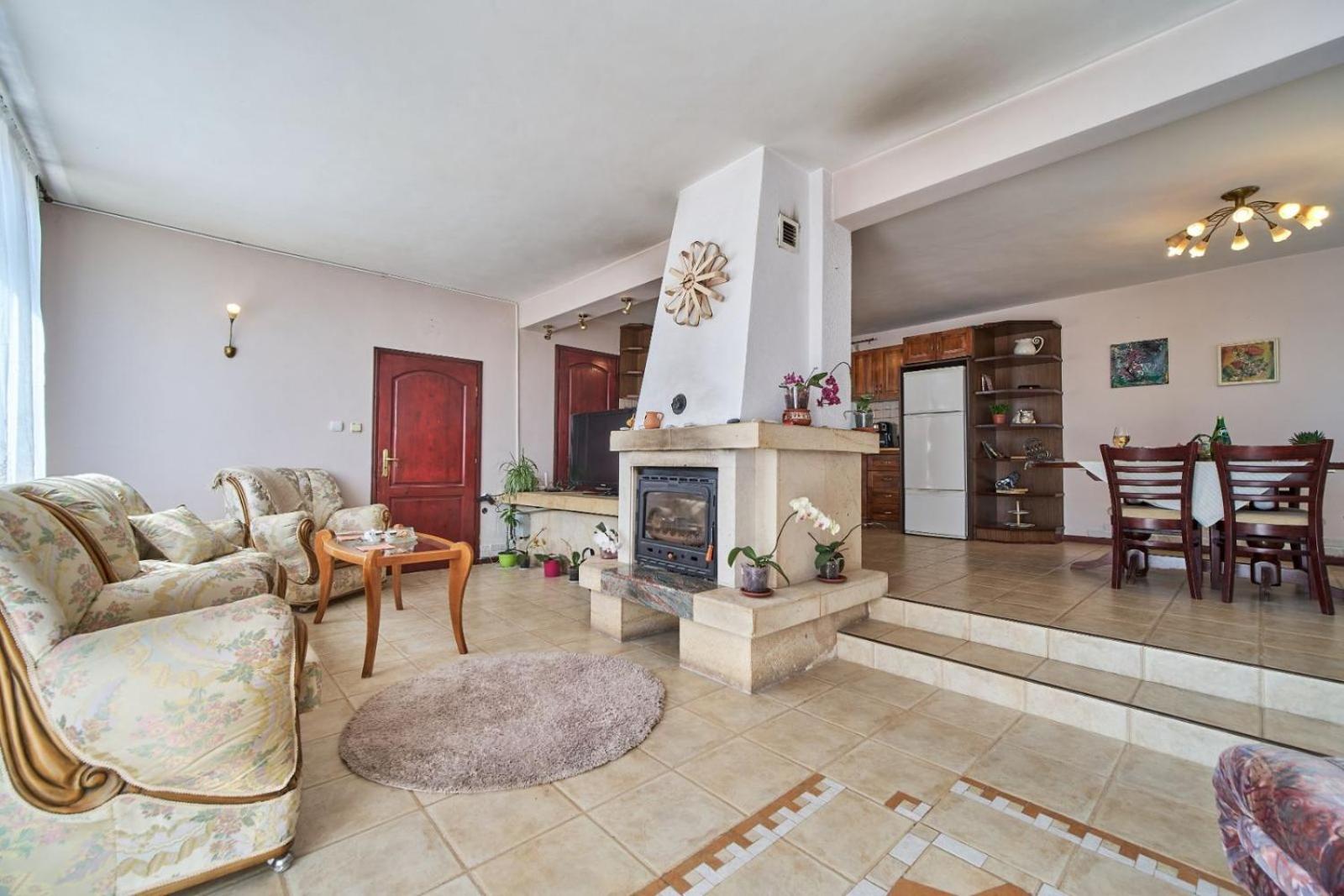 Super Cozy Villa with a Sea View and A Fireplace