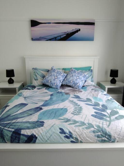 Timboon Retreat Newly renovated Sleeps 7