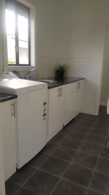 Timboon Retreat Newly renovated Sleeps 7