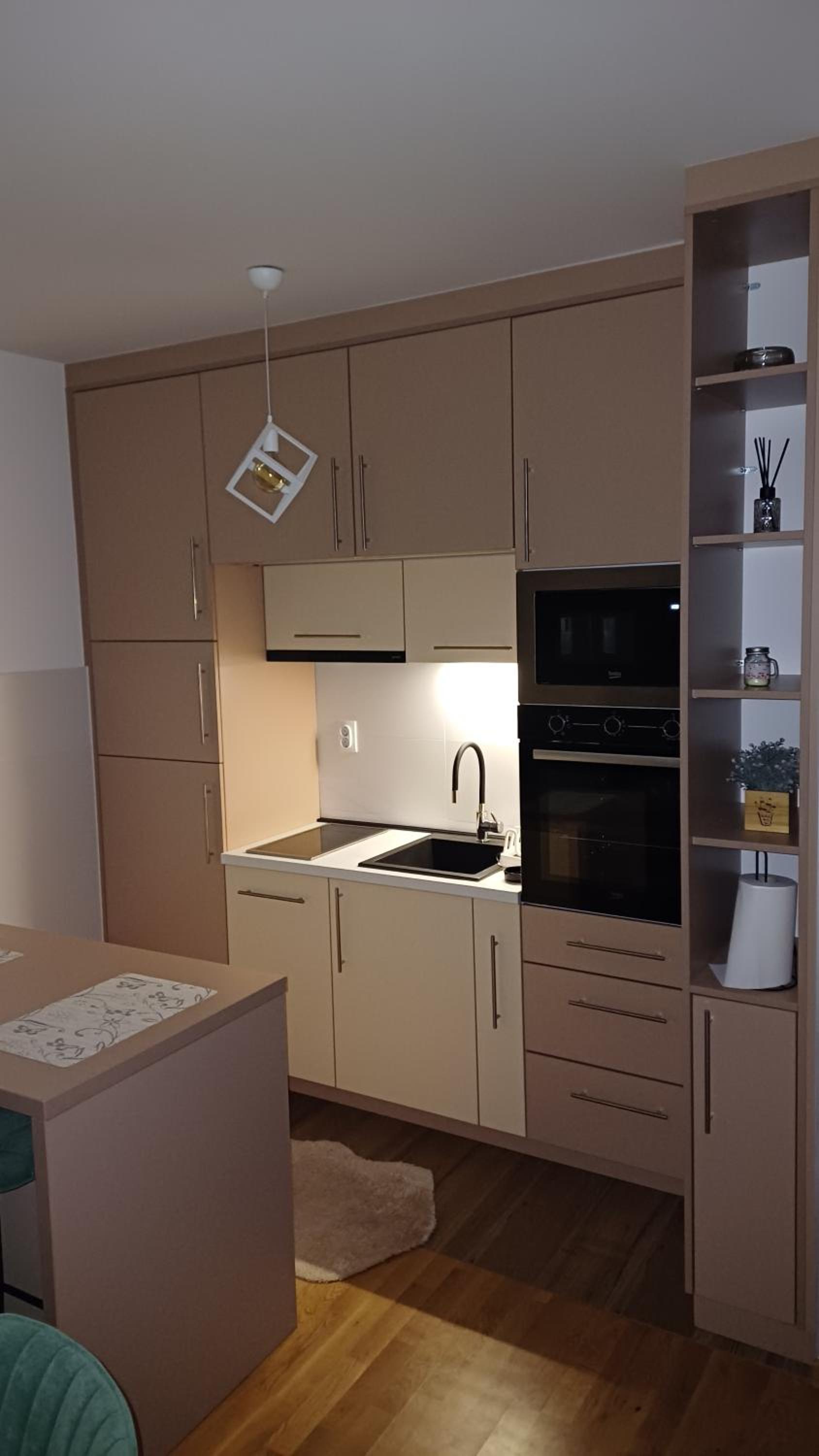 Small Family Apartman