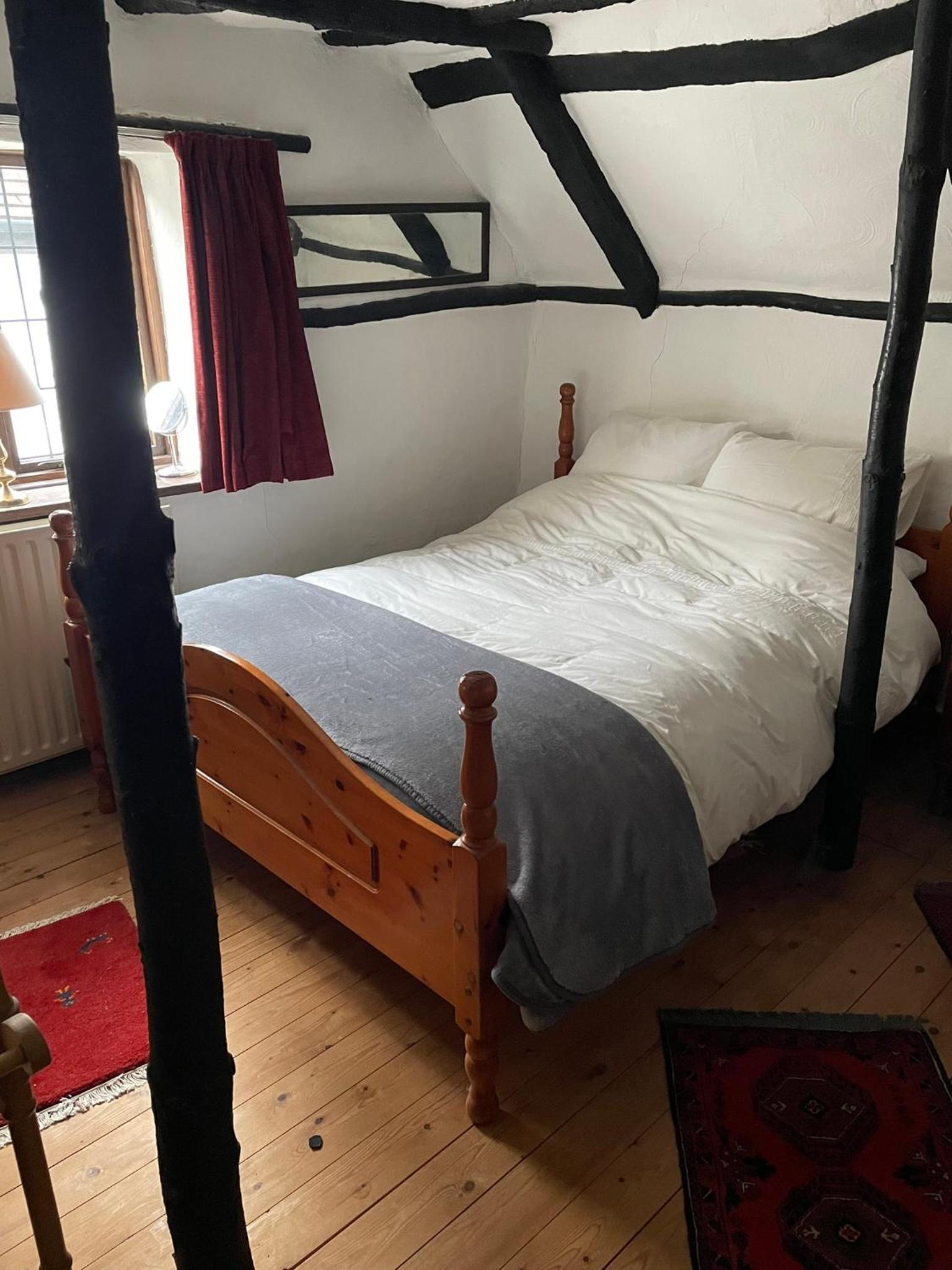 Cosy Cottage in Verwood, Dorset view 2