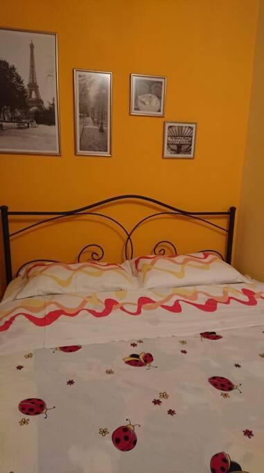 Cozy ground floor studio near metro!