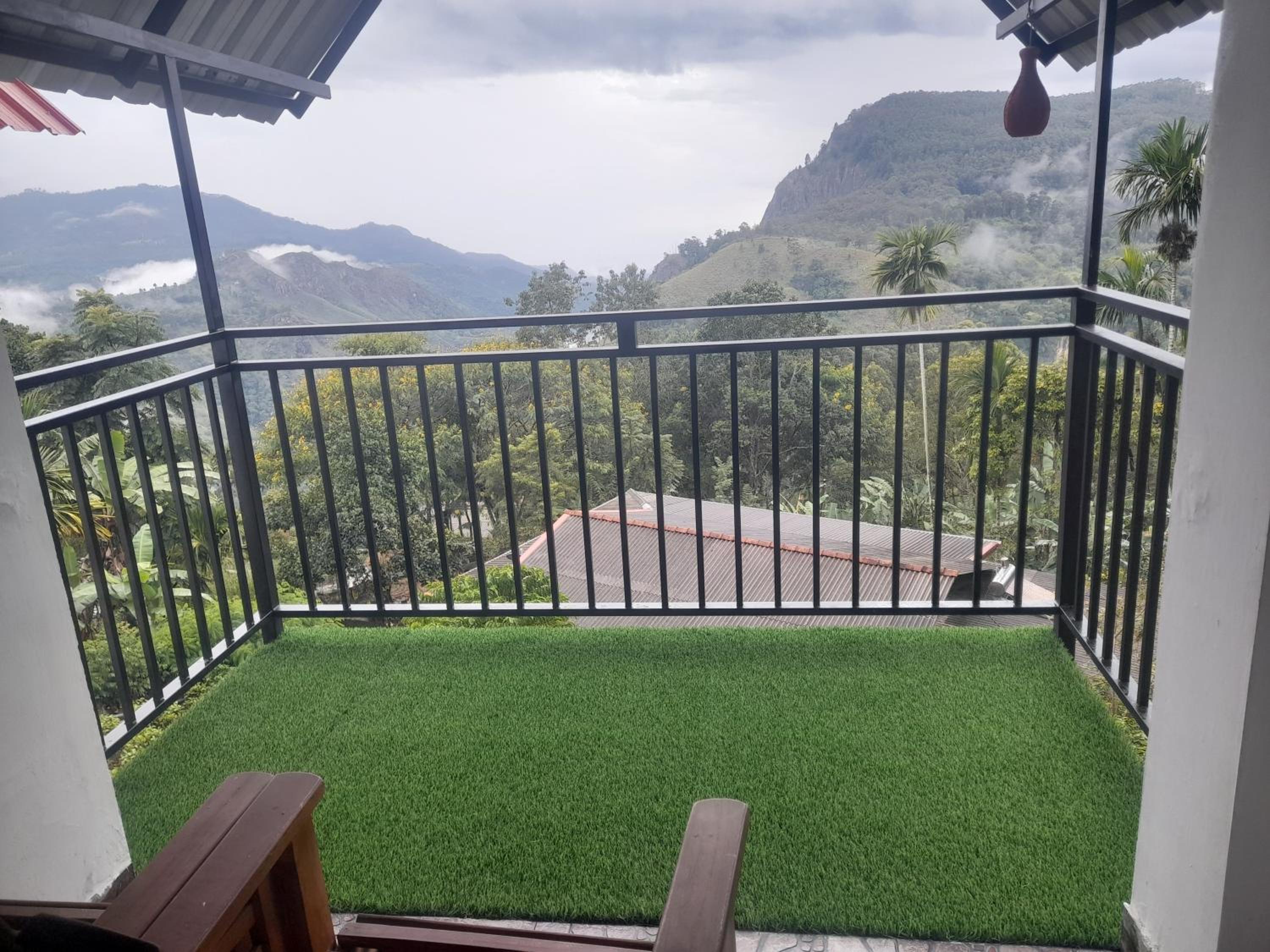 Golden View Guest Ella view 2