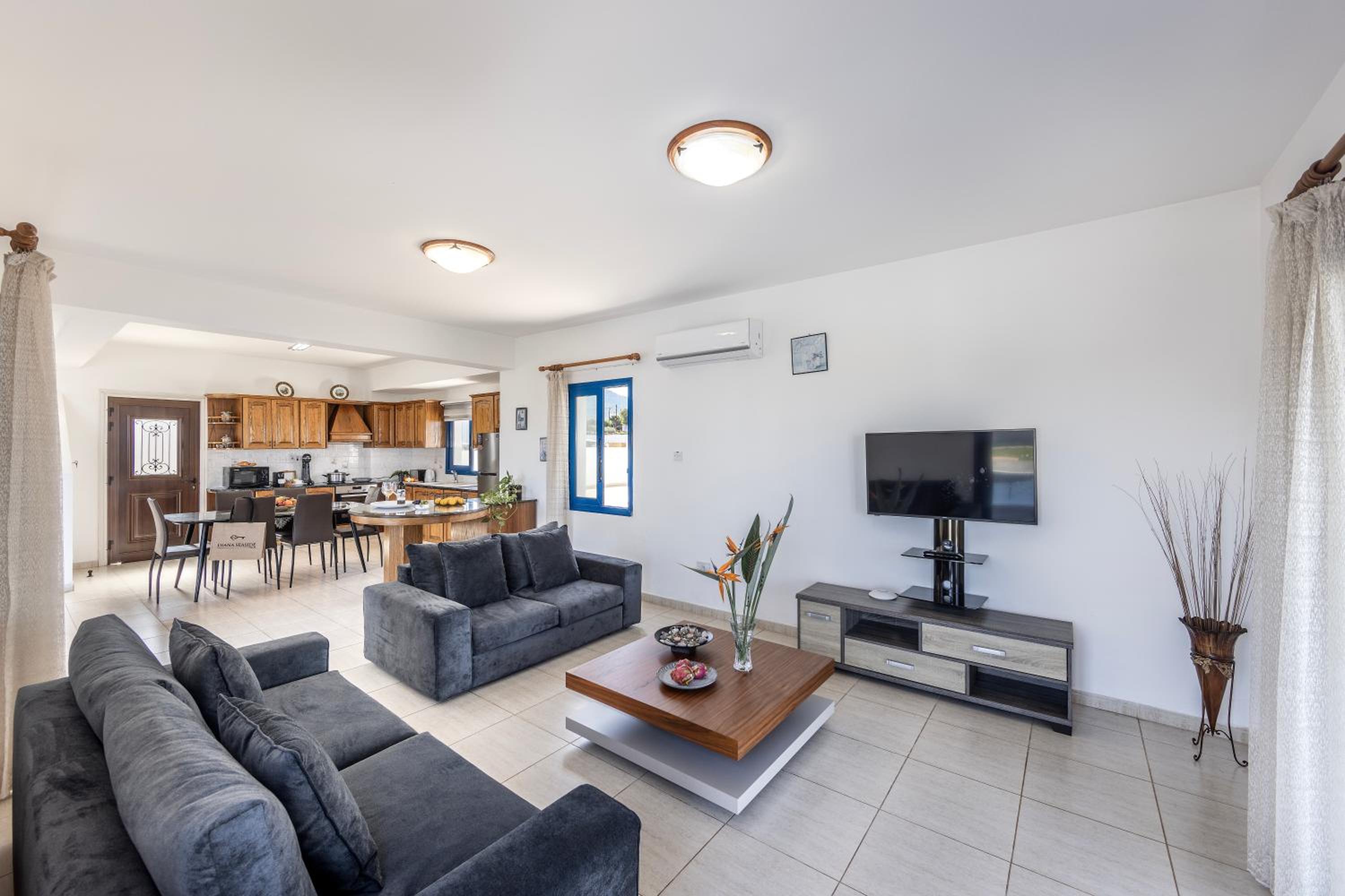 Diana Seaside Villas view 3