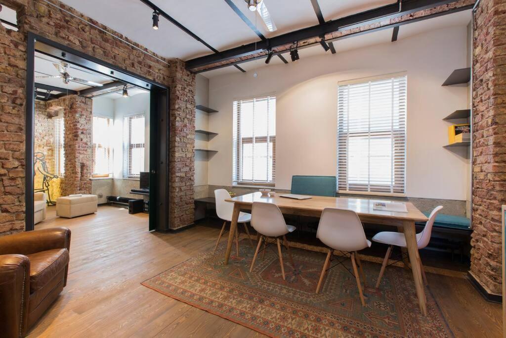 meeting & event spaces