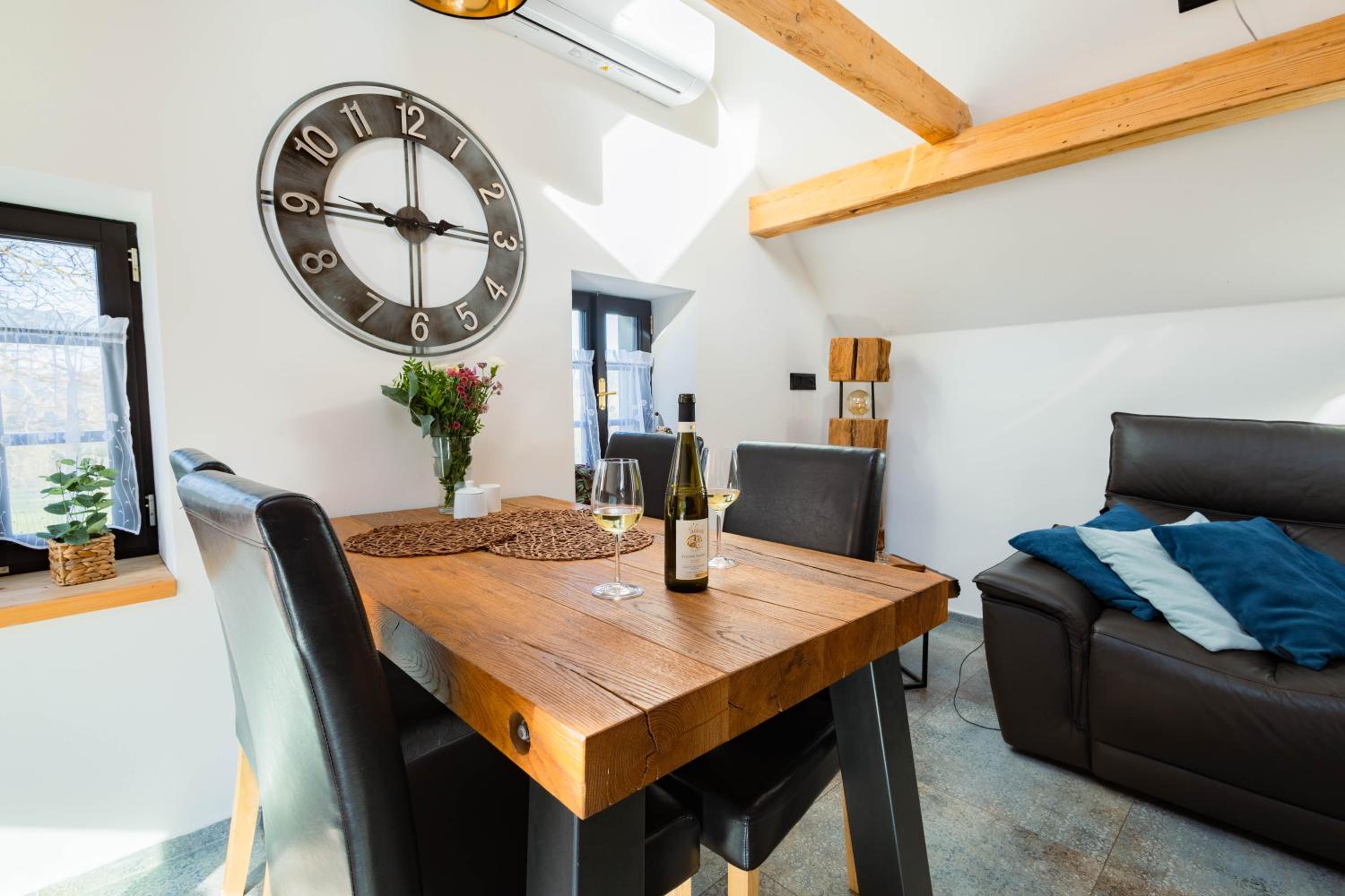 Podkrovní stylový mezonetový apartmán
