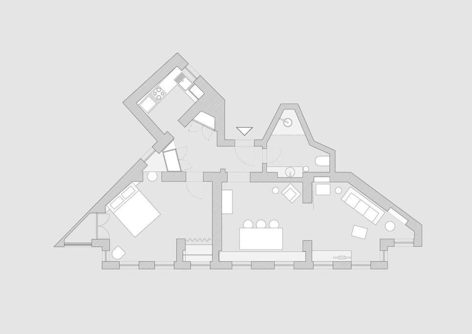 Architect Jonas generous 85 sqm apartment full of Art