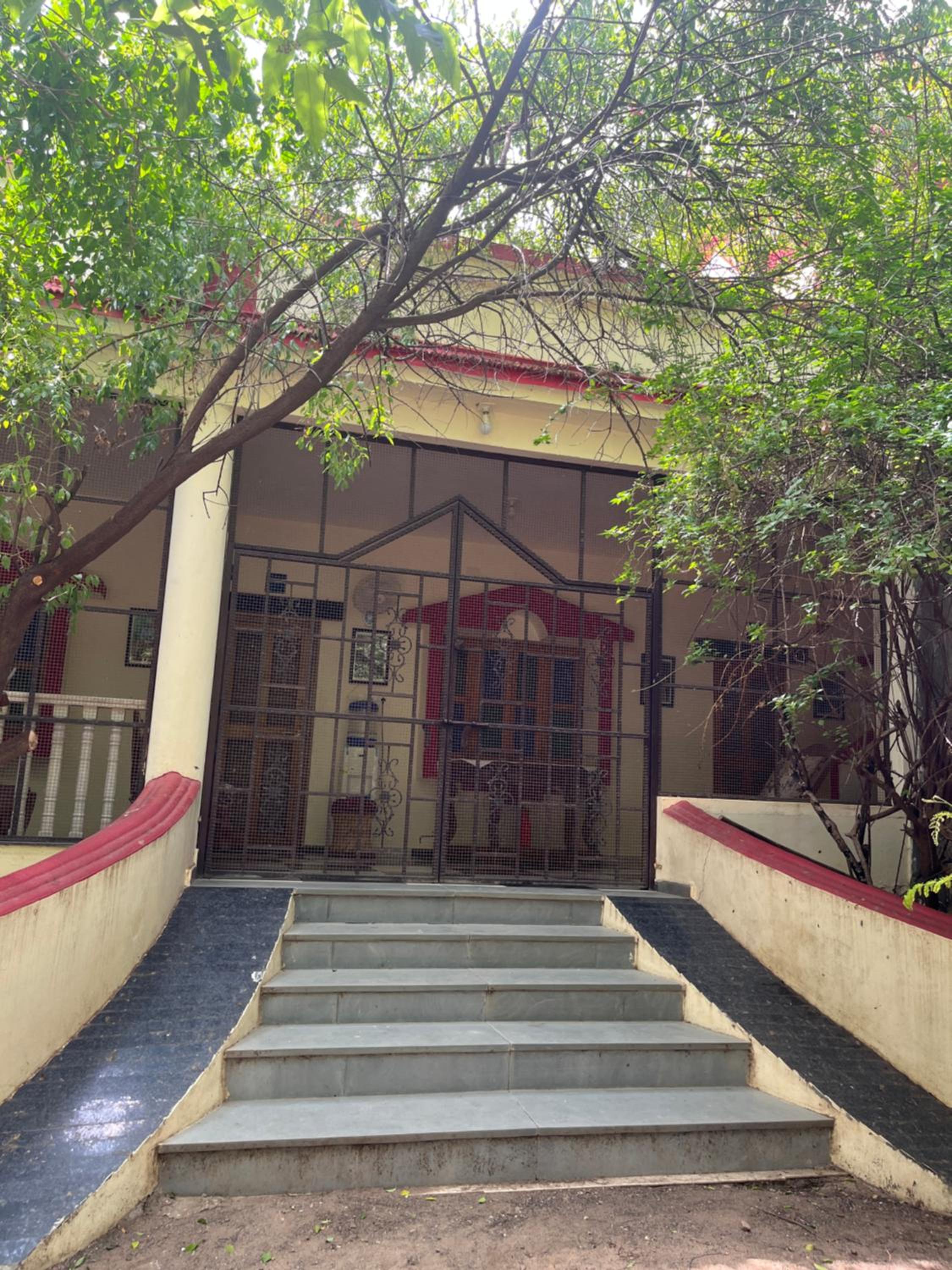 Sharad Baug homestay