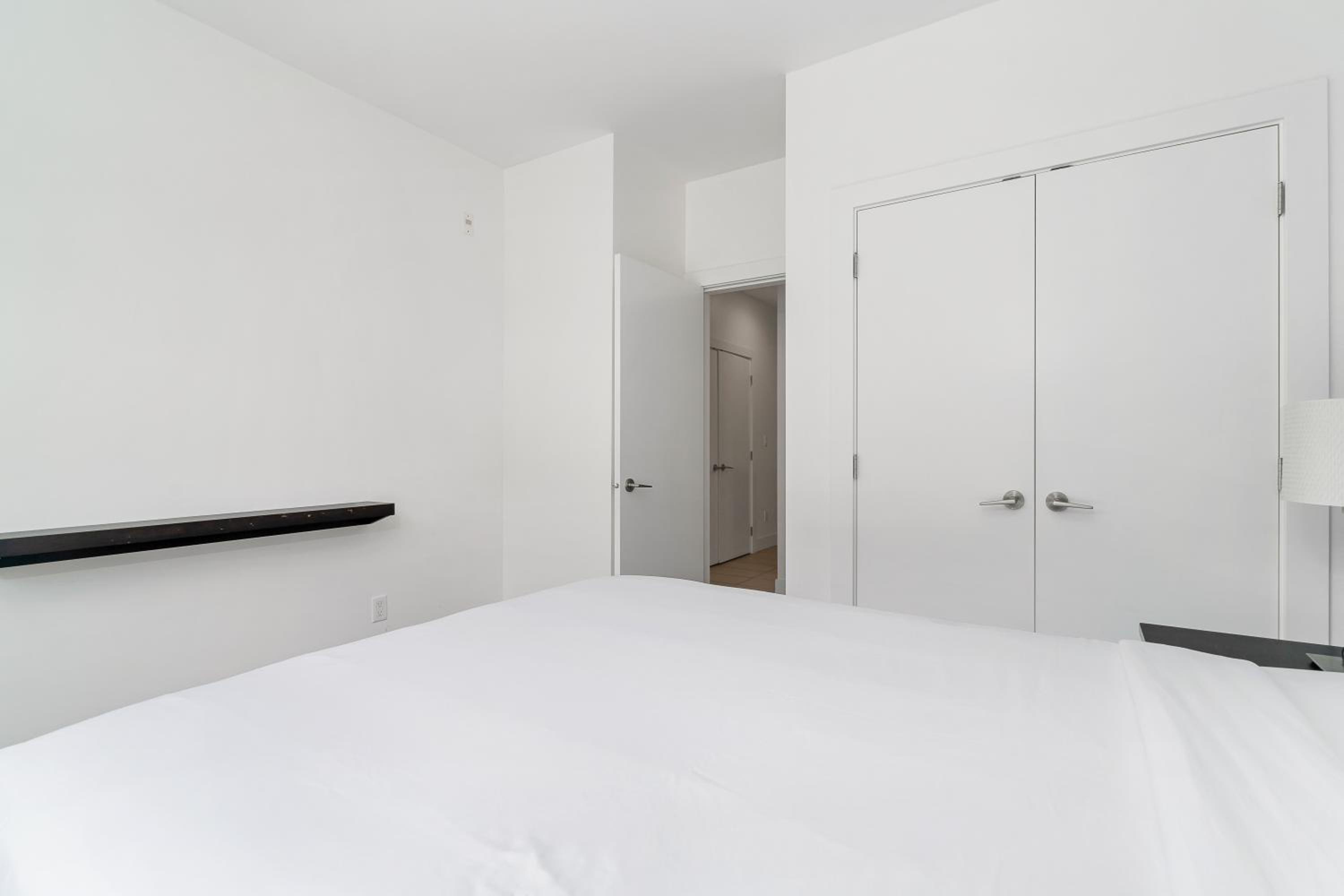 Stylish Urban Retreat 2BR Condo