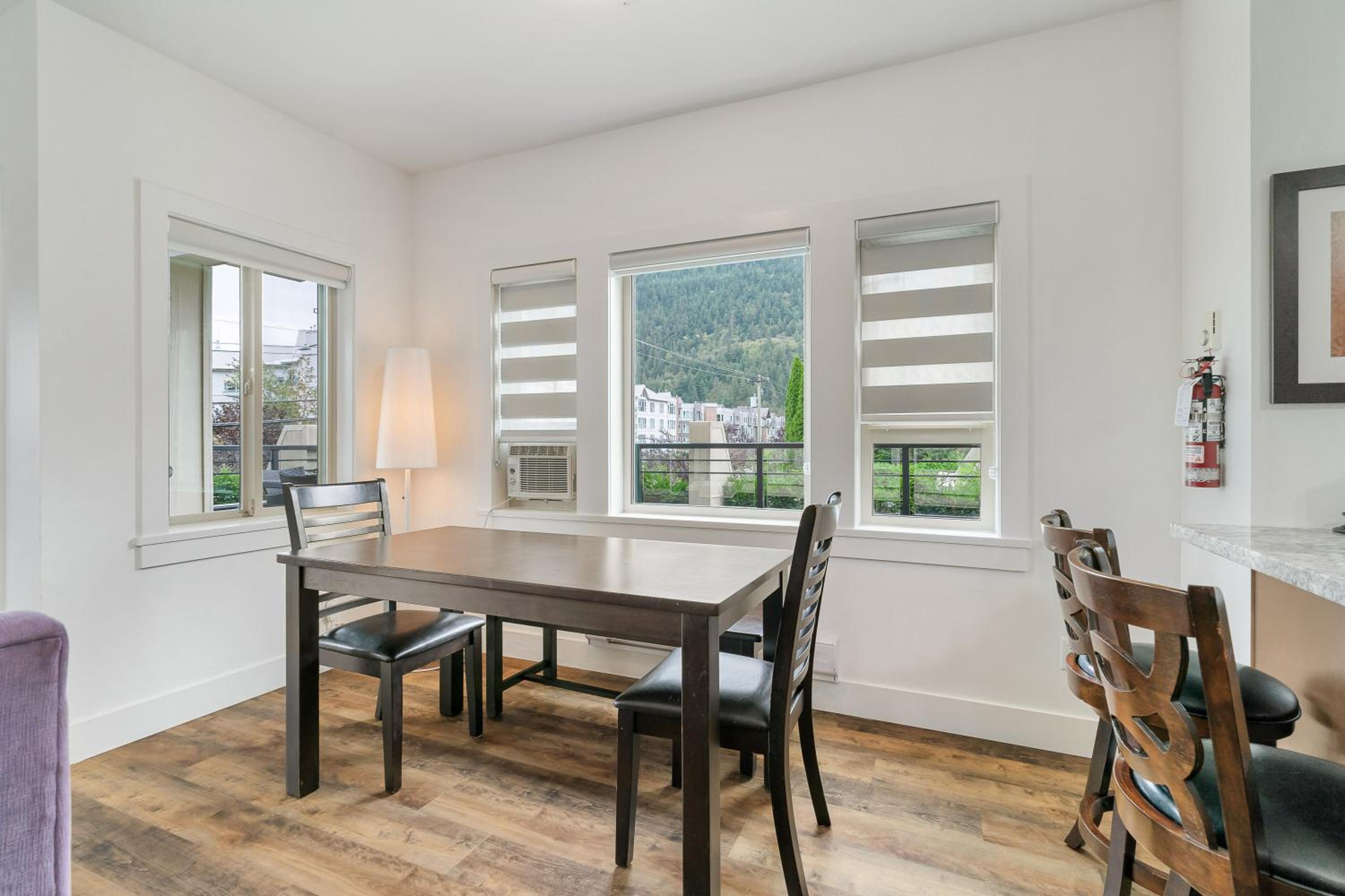Stylish Urban Retreat 2BR Condo