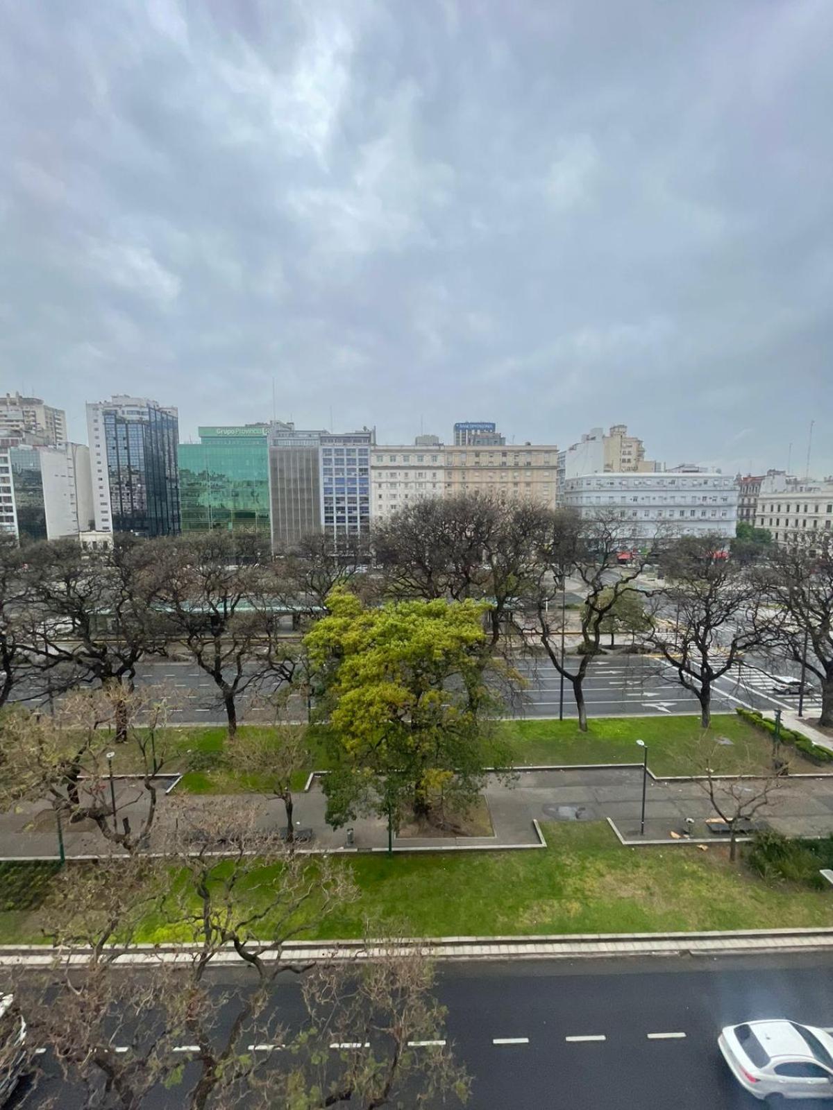 Obelisco cerca sobre Av 9 de Julio