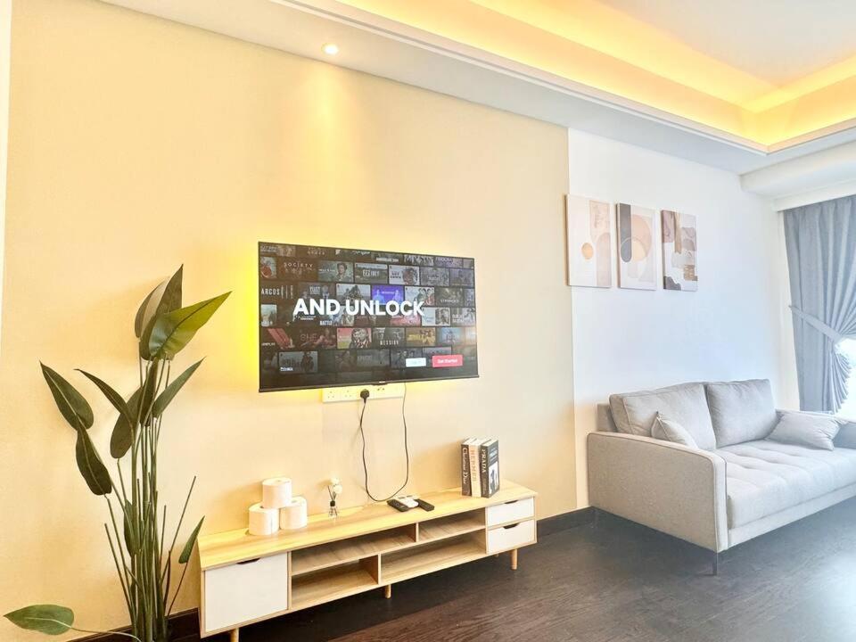 R&F Princess Cove Seine Region by Luxecocoo CK Johor Bahru CIQ