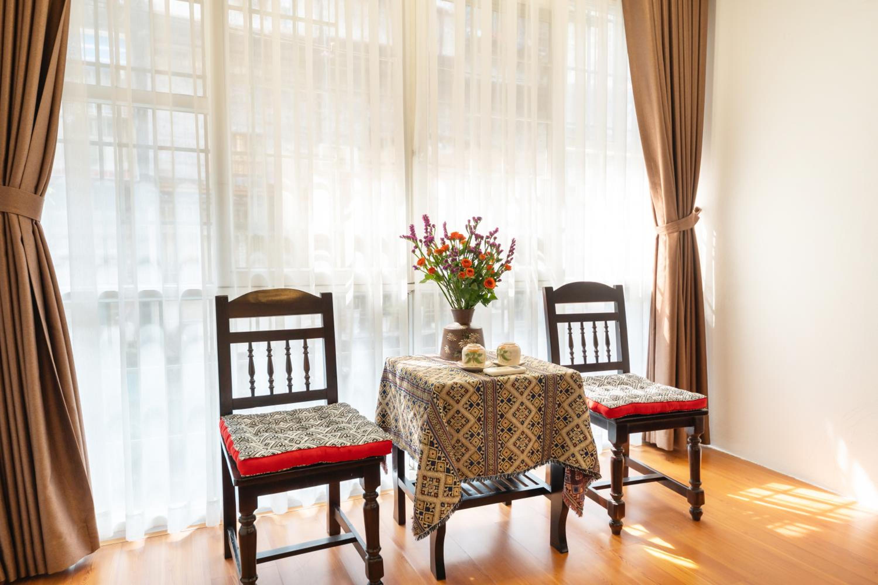 A cozy 02-bedroom APT in the old quarter of Hanoi!