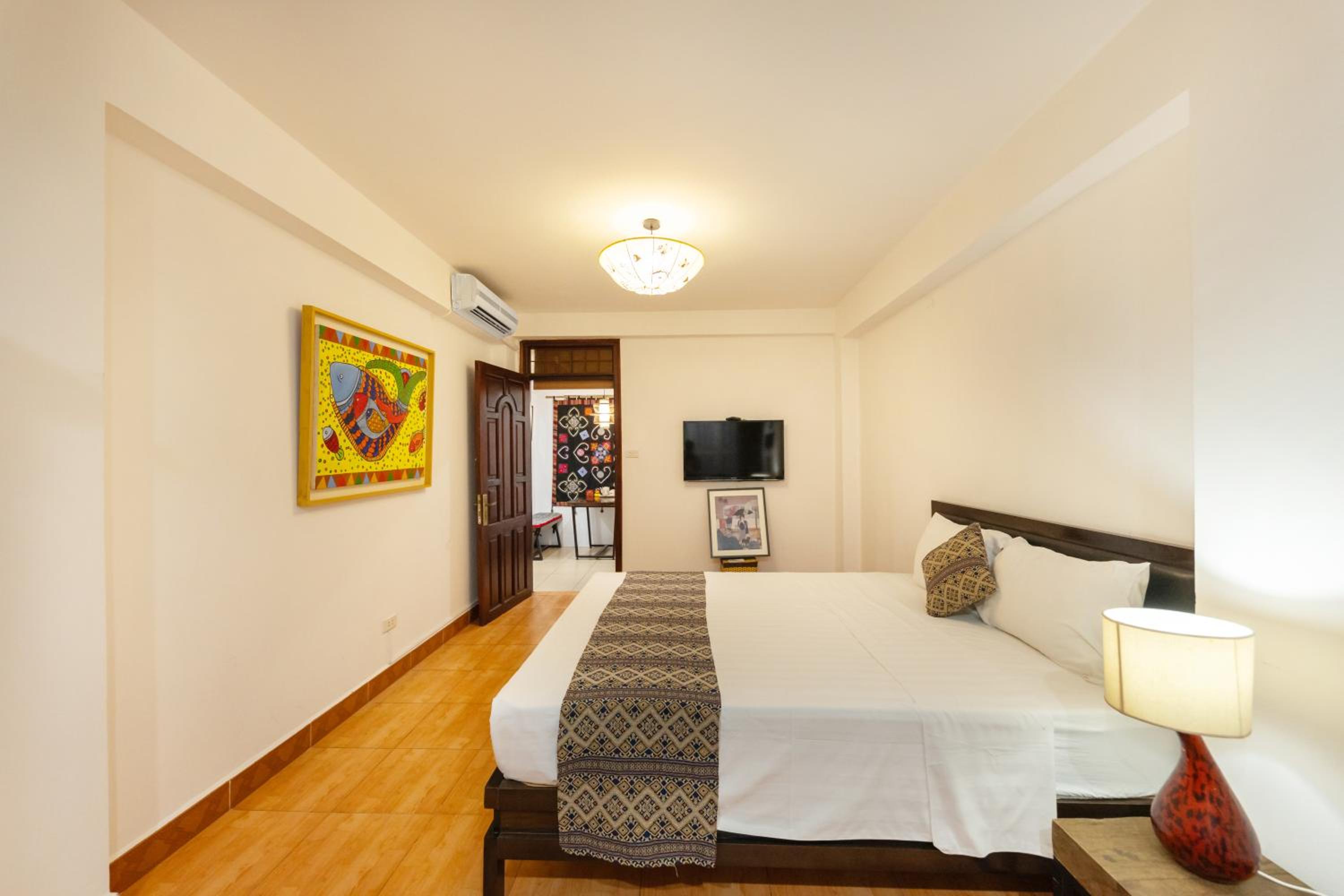 A cozy 02-bedroom APT in the old quarter of Hanoi!