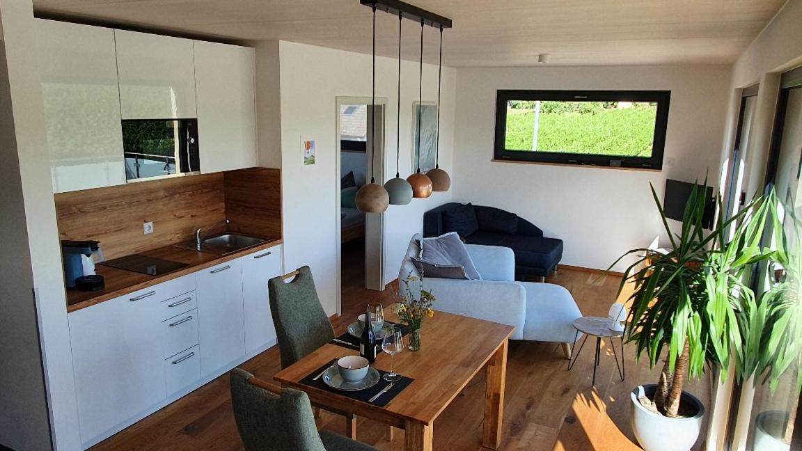 Gästehaus Casa Luna - Paradiesische Ferienwohnungen am Kaiserstuhl!