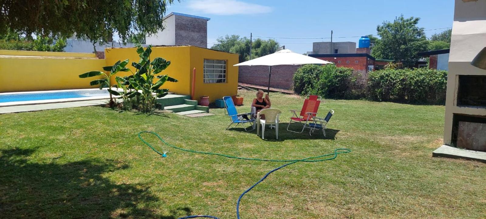 Casa con Pileta Roldan