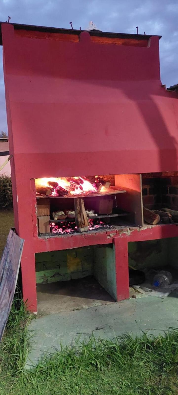 Casa con Pileta Roldan