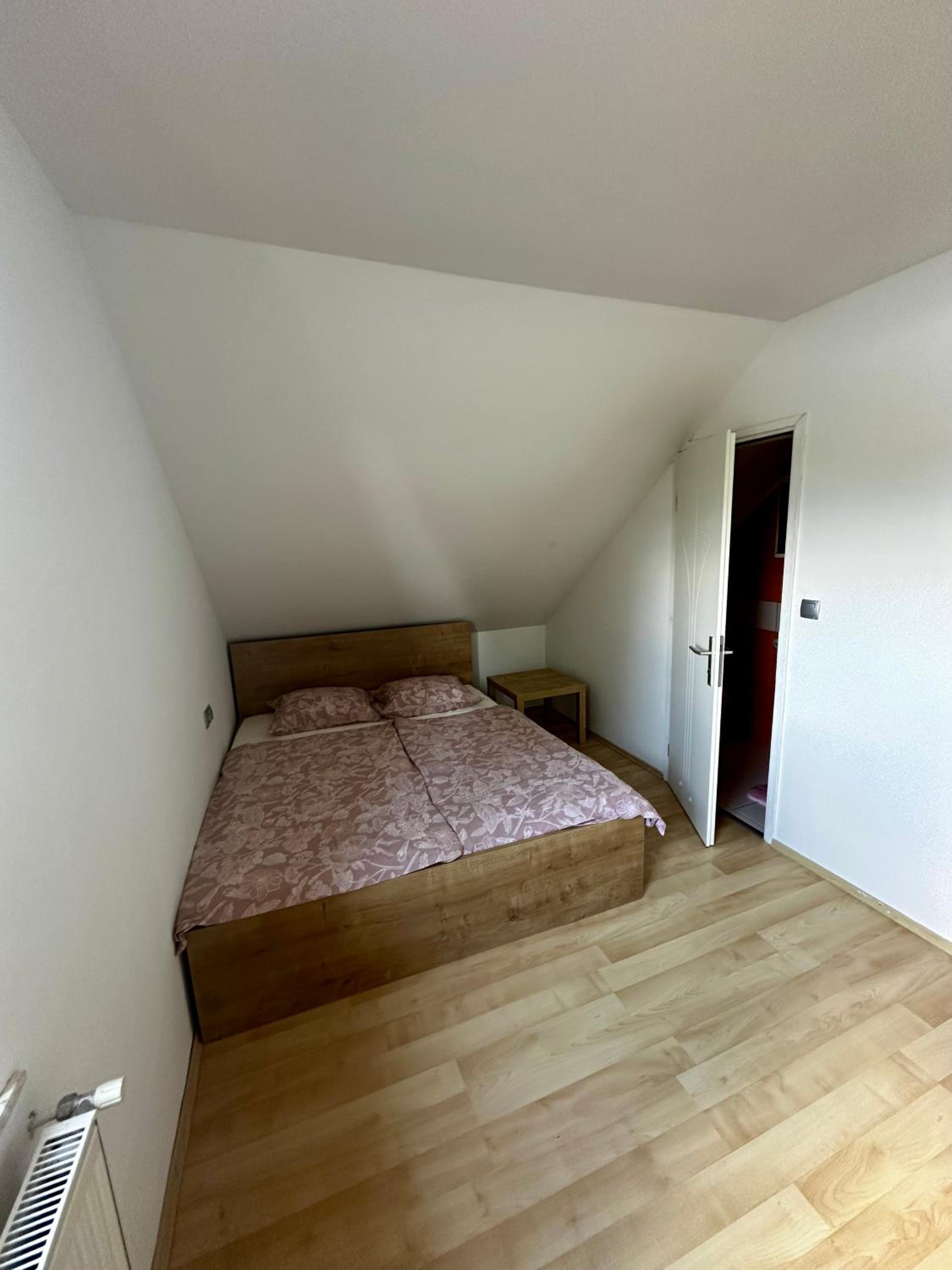 Apartment and rooms Špes view 4