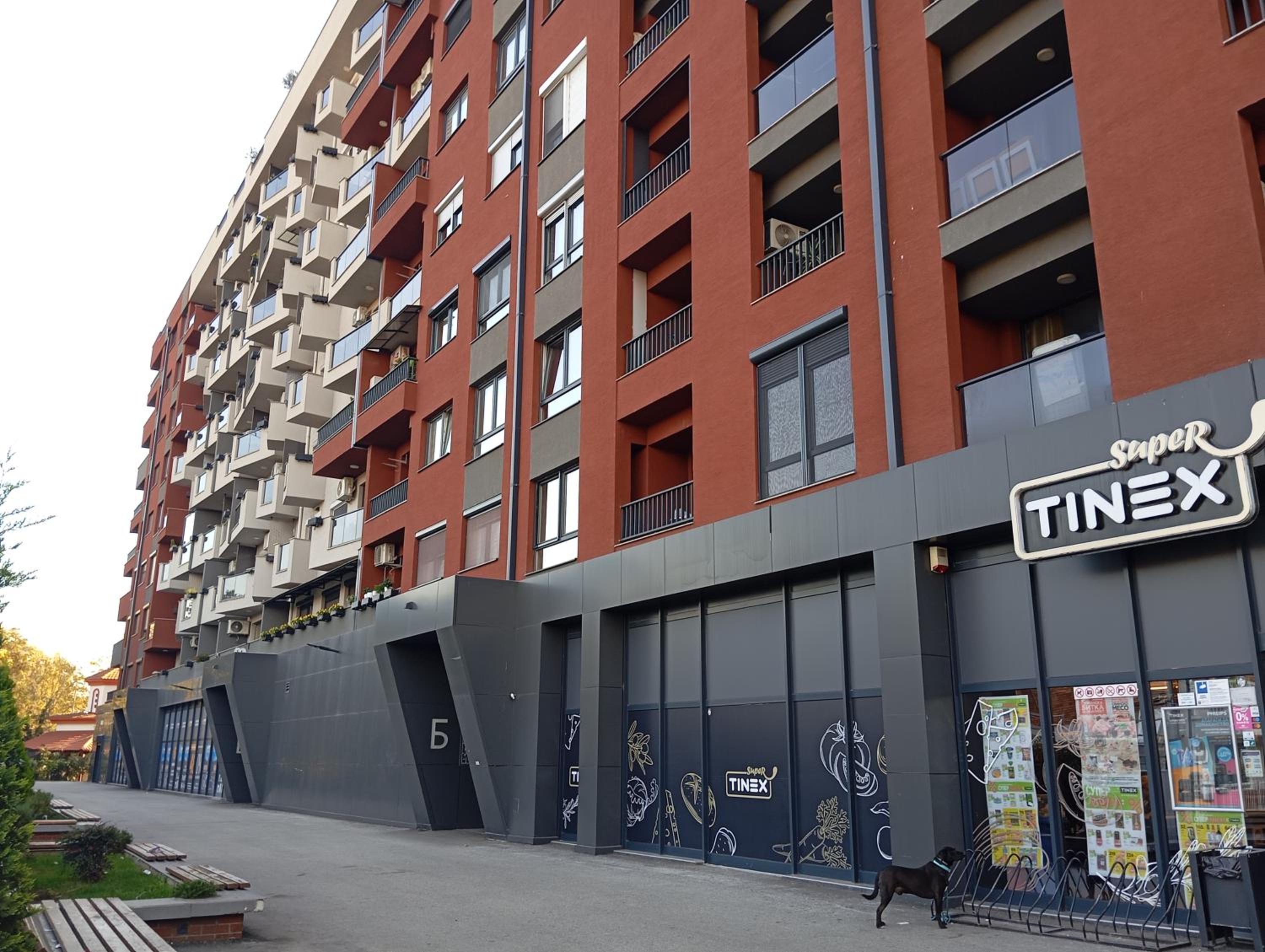 Maxima Apartment