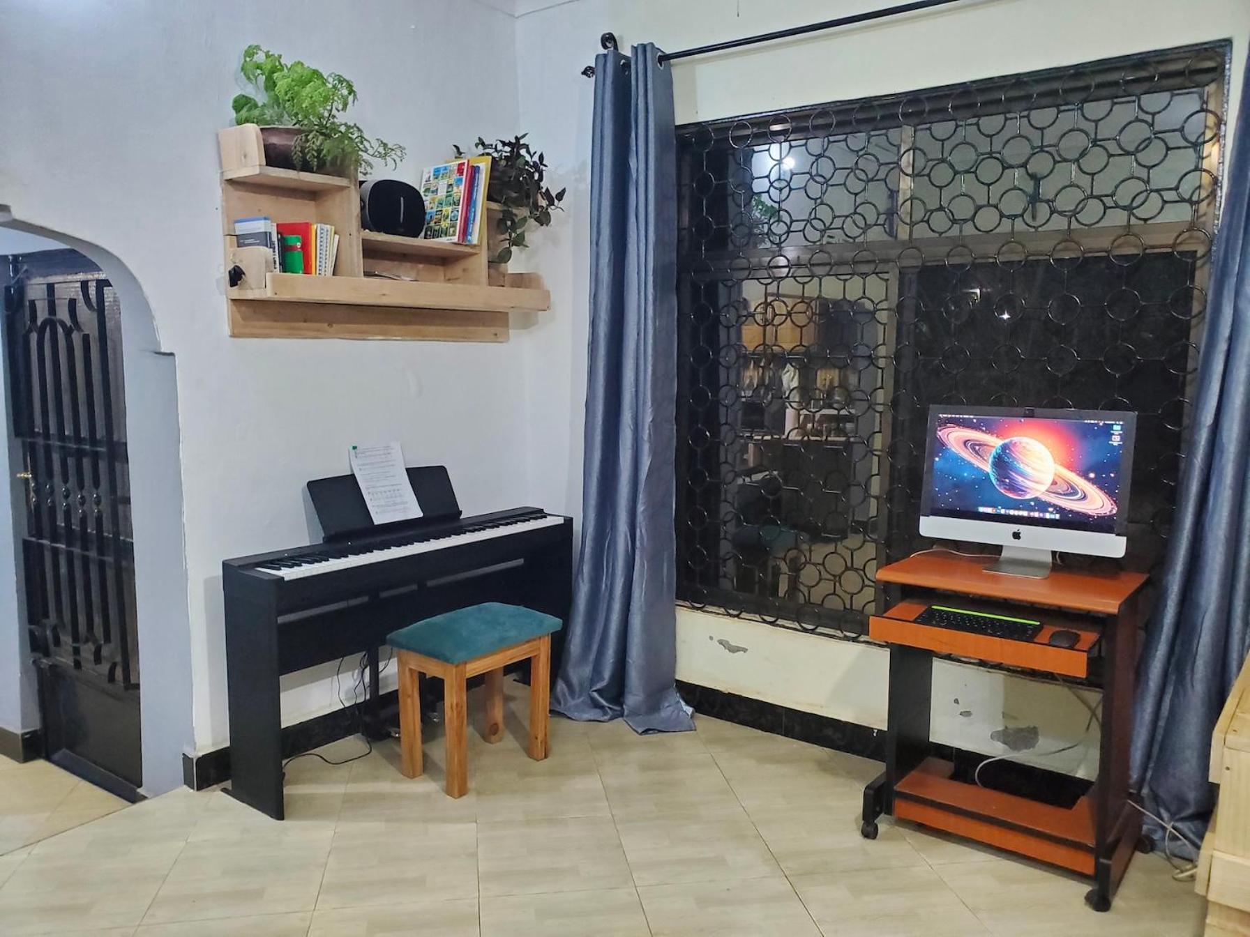 Photo 8