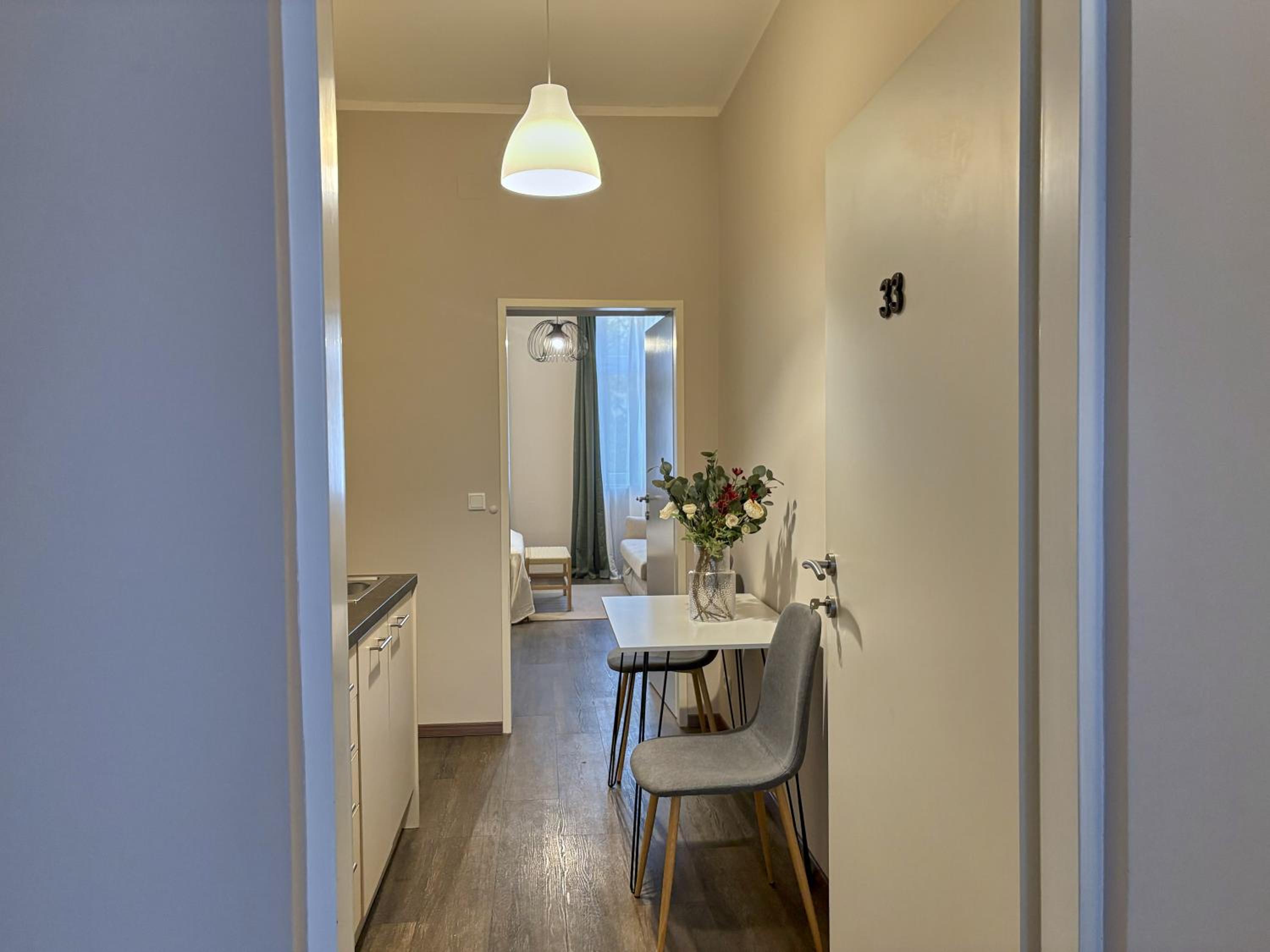 Balkon I Close to S-Bahn I 5 Minutes to Mall