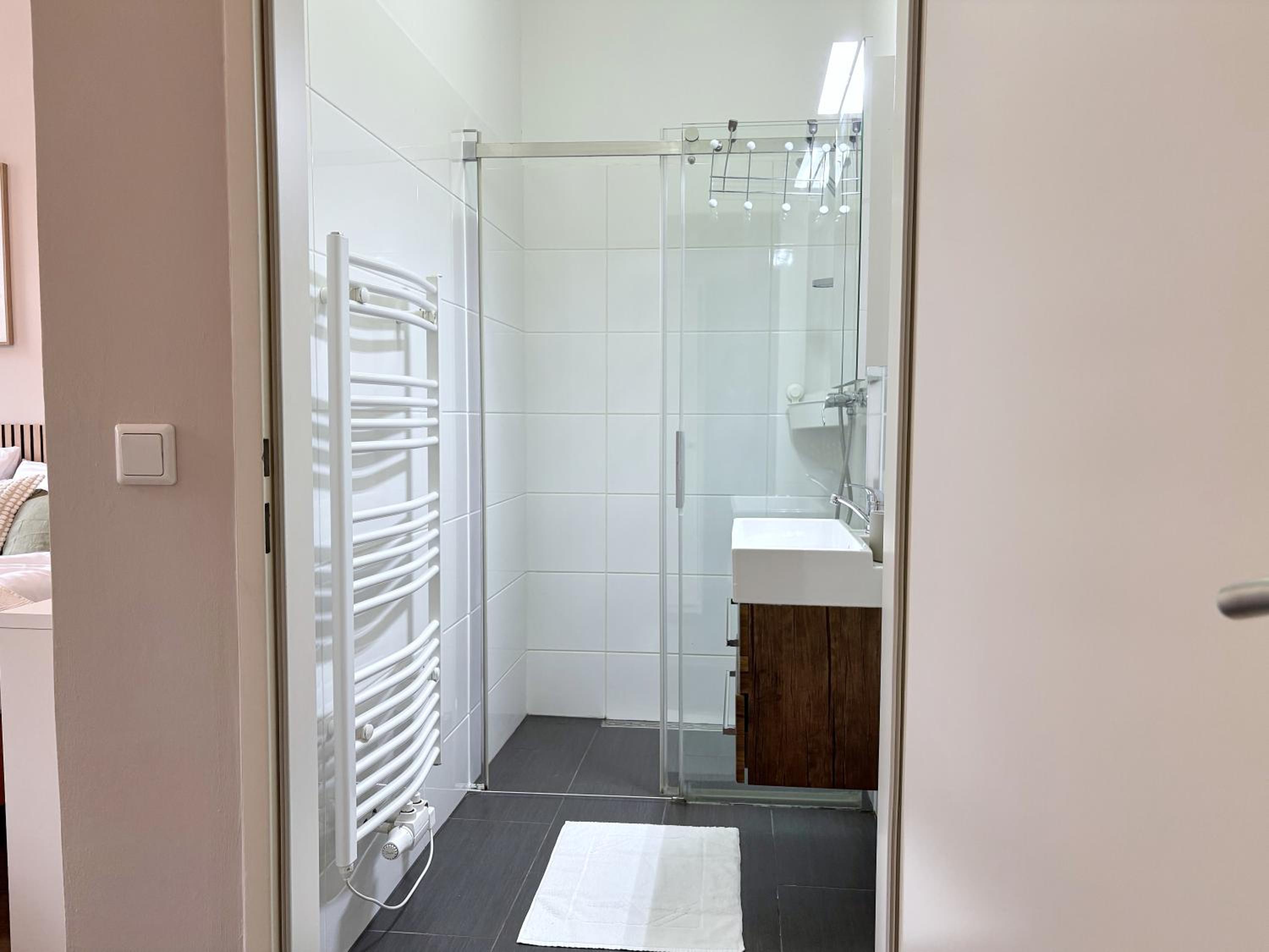 Balkon I Close to S-Bahn I 5 Minutes to Mall
