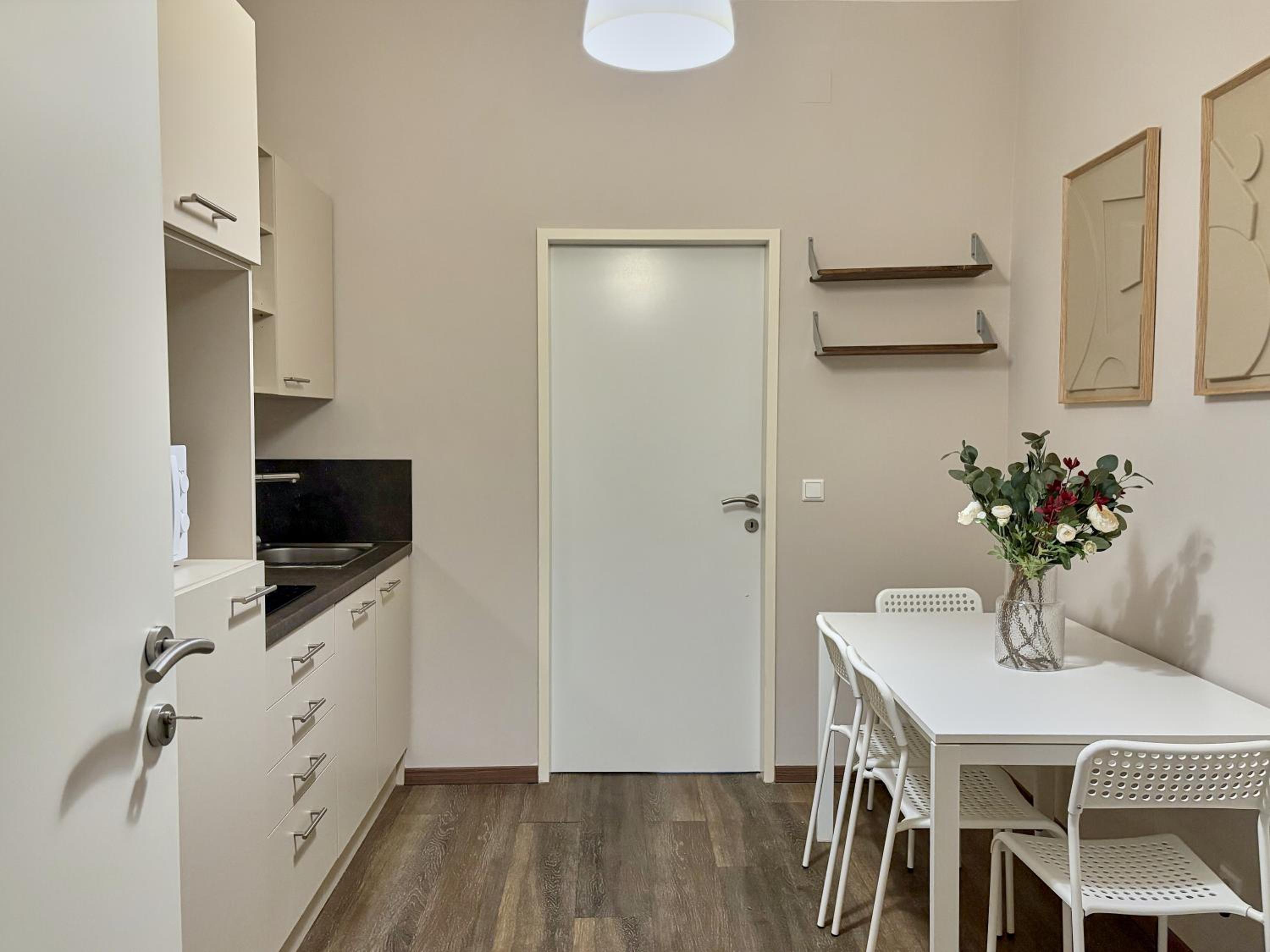 Balkon I Close to S-Bahn I 5 Minutes to Mall