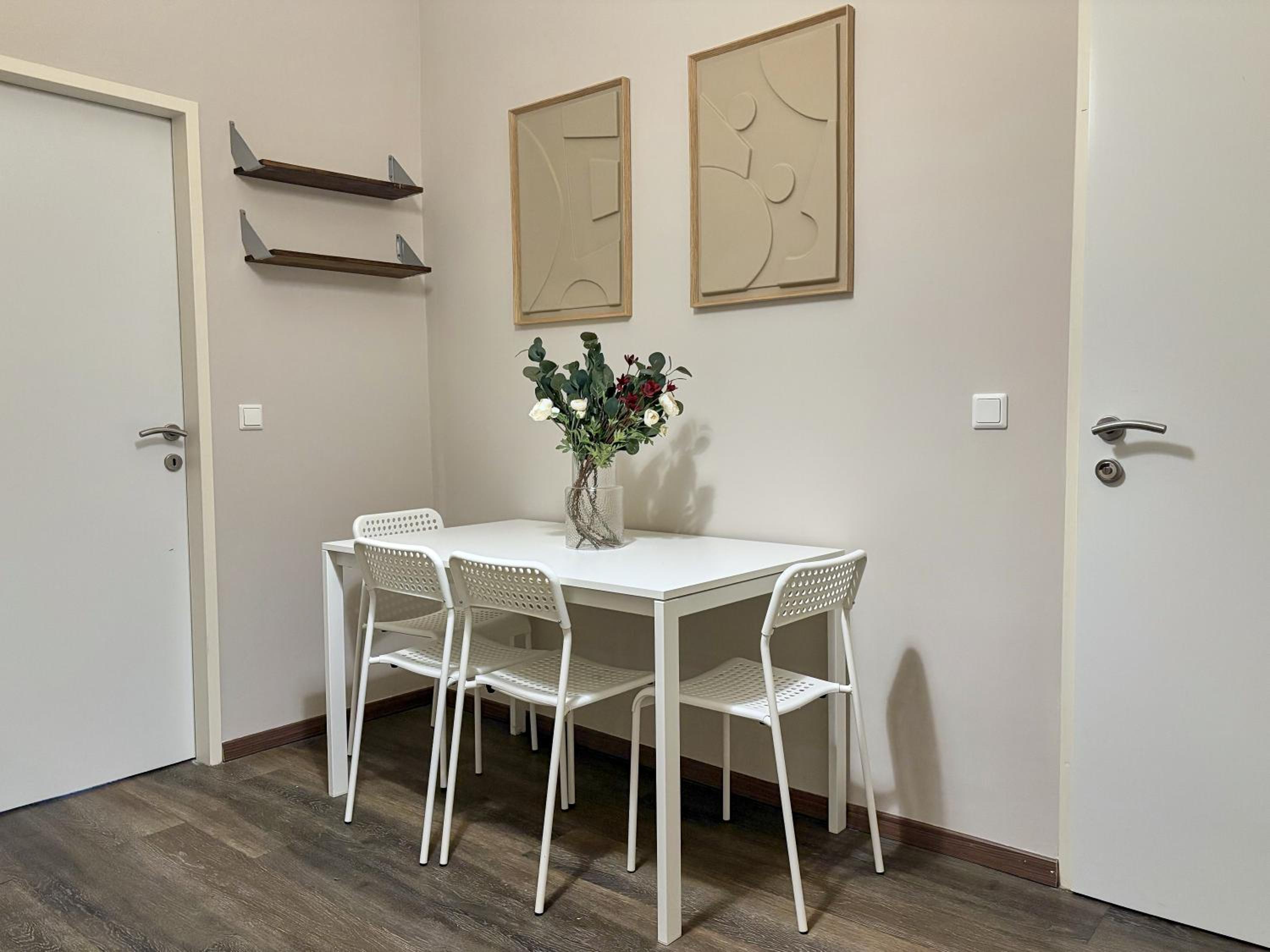 Balkon I Close to S-Bahn I 5 Minutes to Mall
