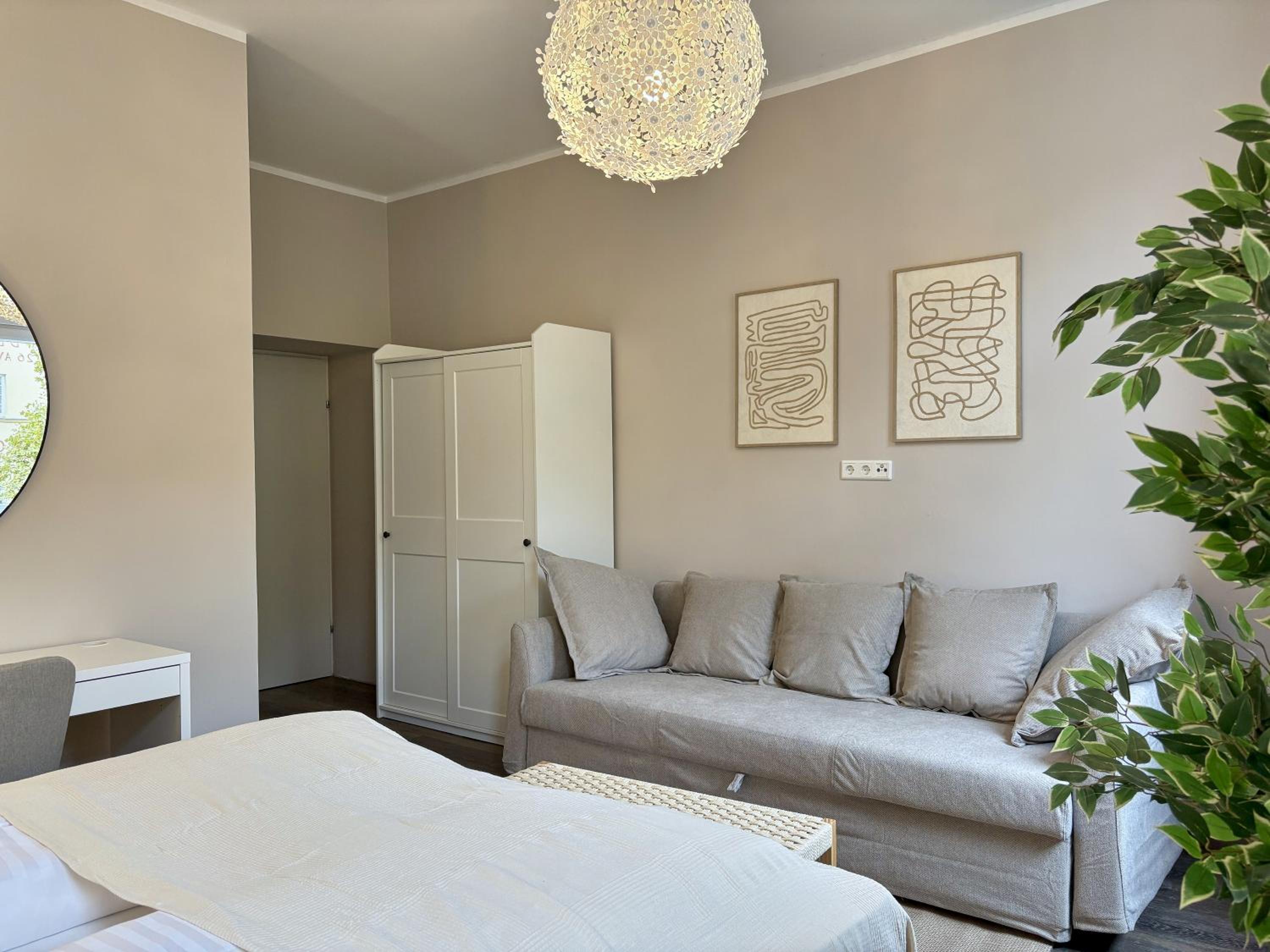 Balkon I Close to S-Bahn I 5 Minutes to Mall