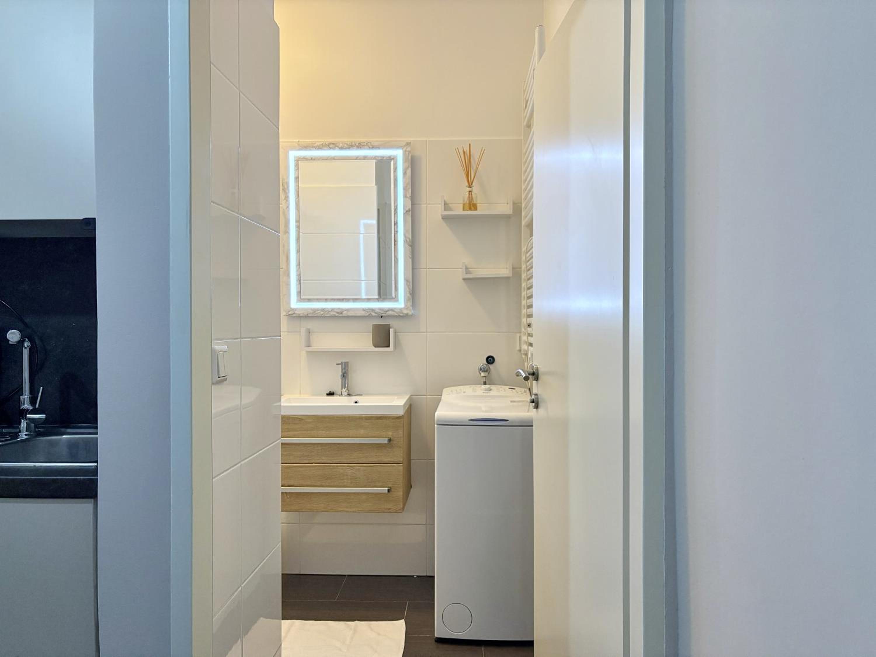 Balkon I Close to S-Bahn I 5 Minutes to Mall