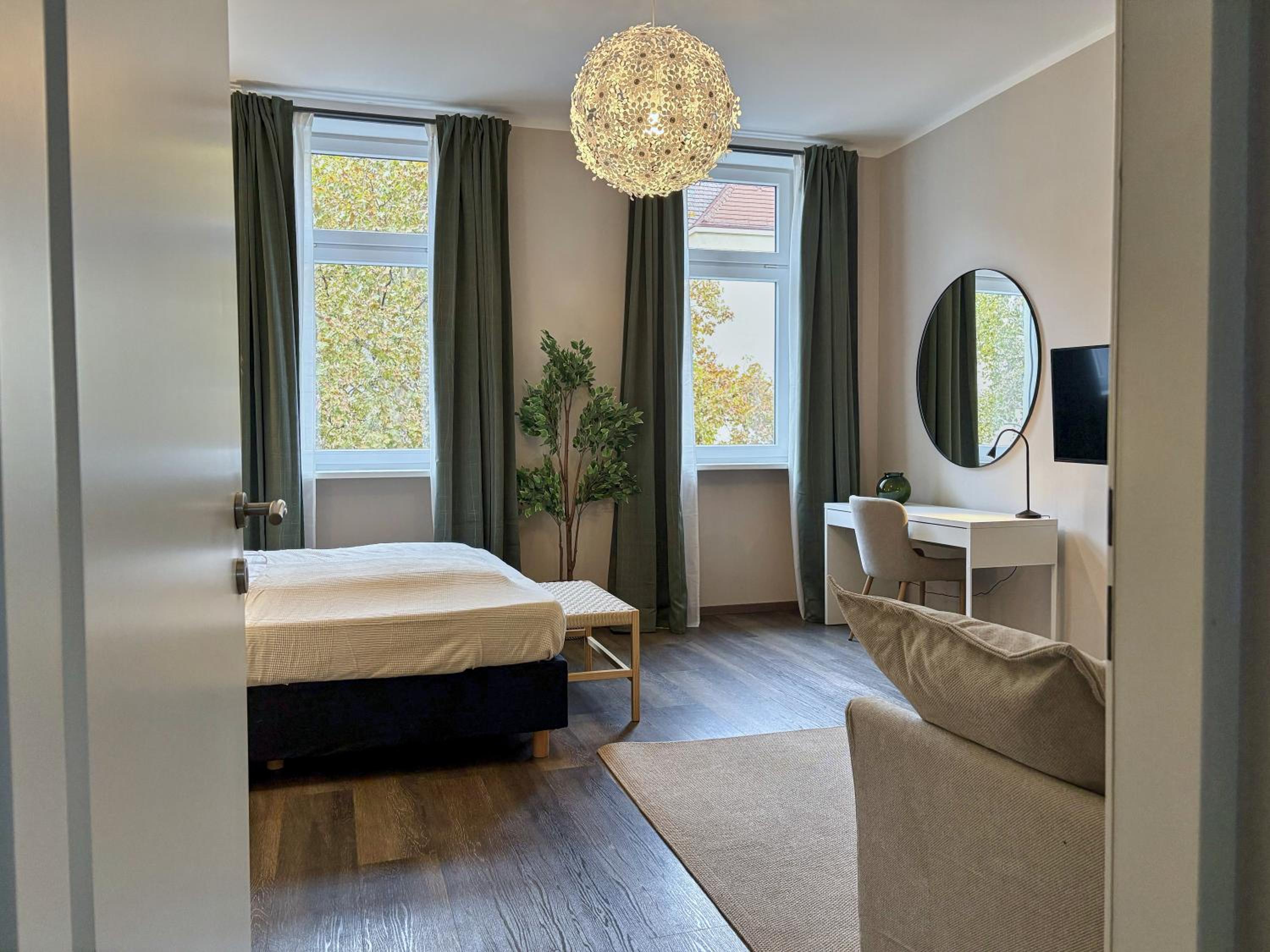 Balkon I Close to S-Bahn I 5 Minutes to Mall