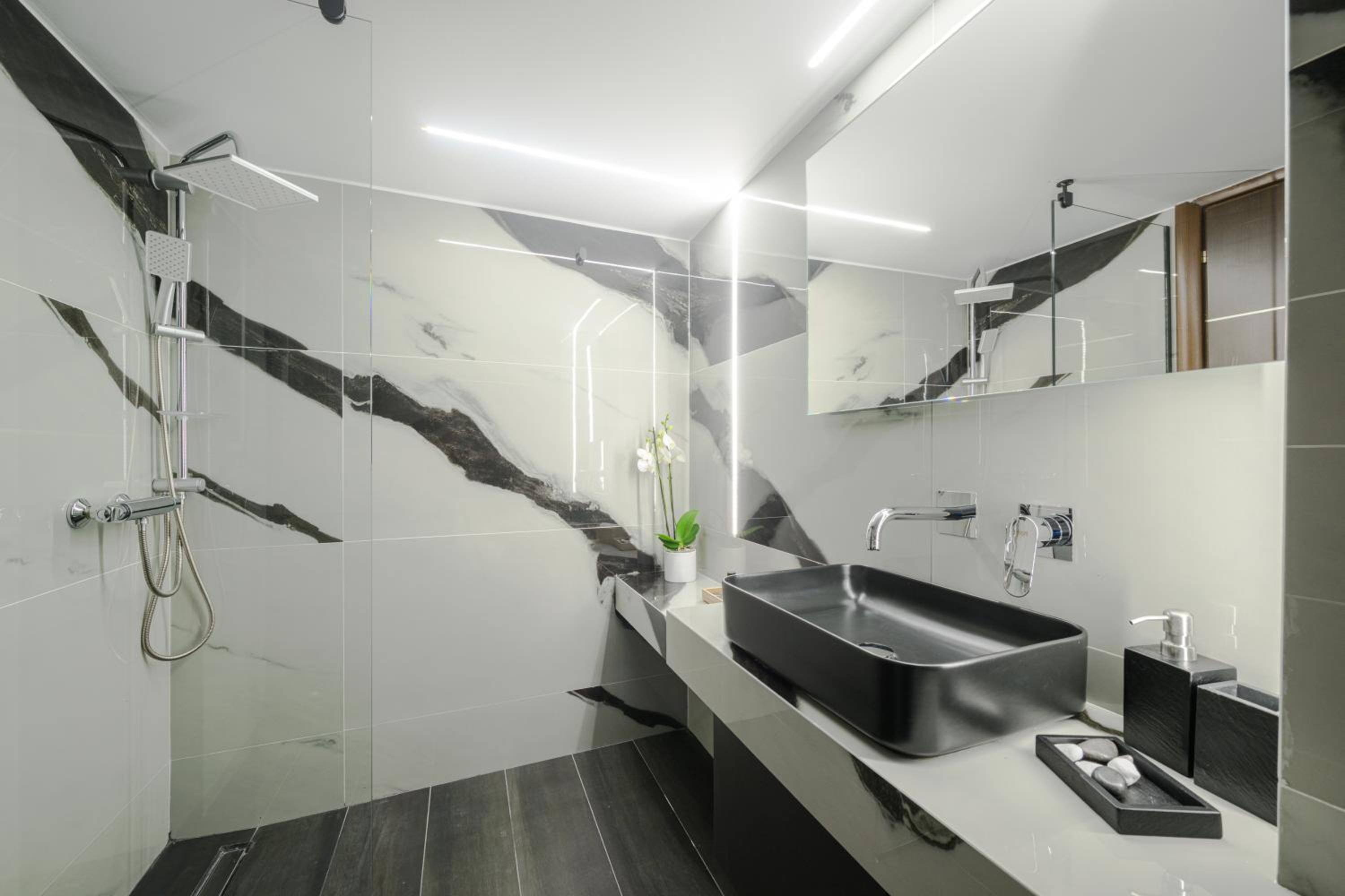 Acropolis View Deluxe Penthouse & Luxury Apartments