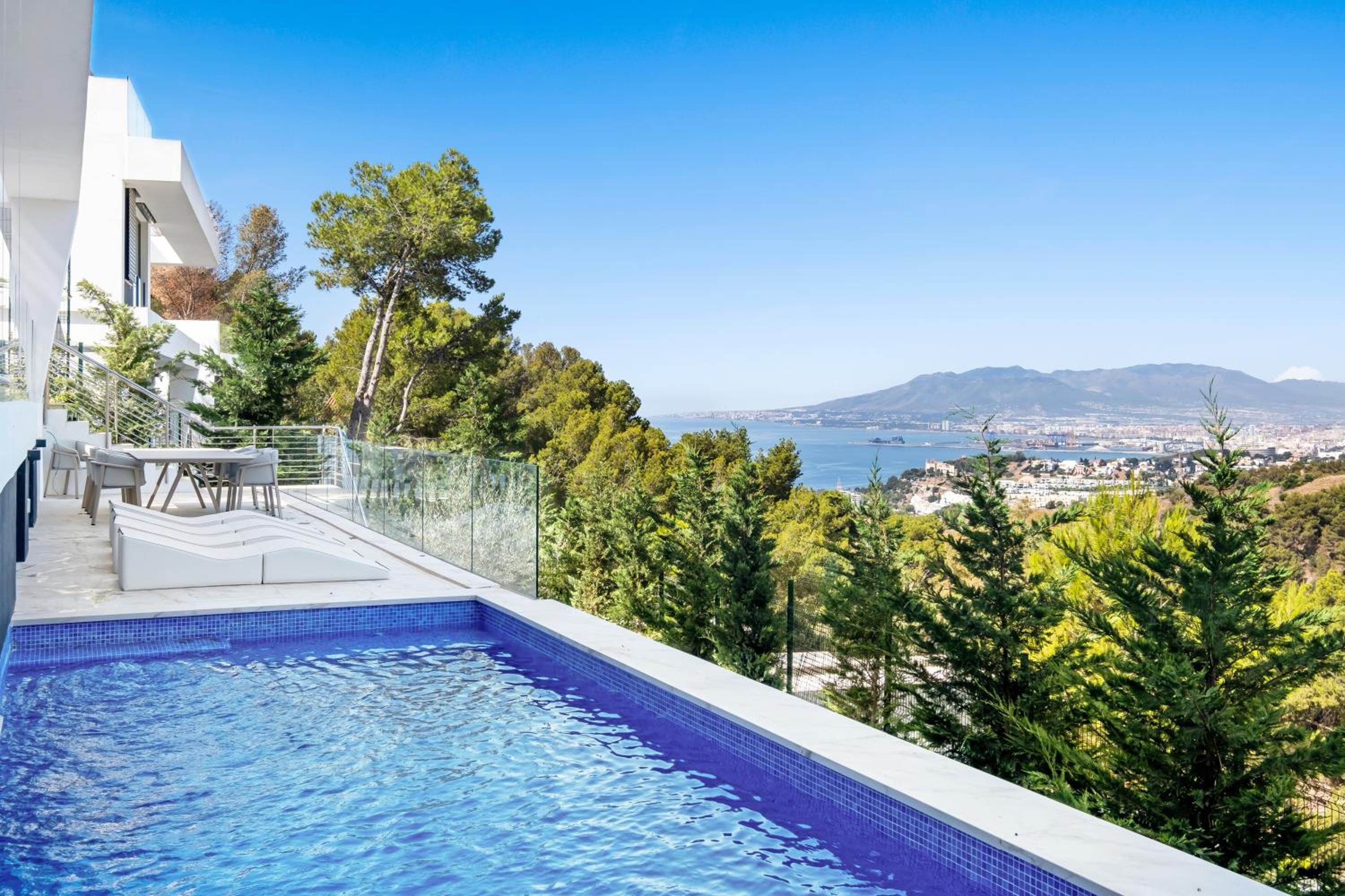 Villas Pinares de San Anton - Sea, City, Mountain, Views