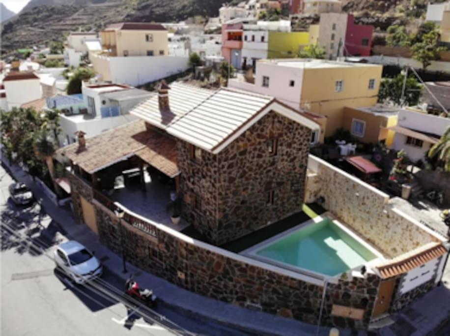 Canarian Villa with Pool 27C, Lovely Patio and Parking view 4