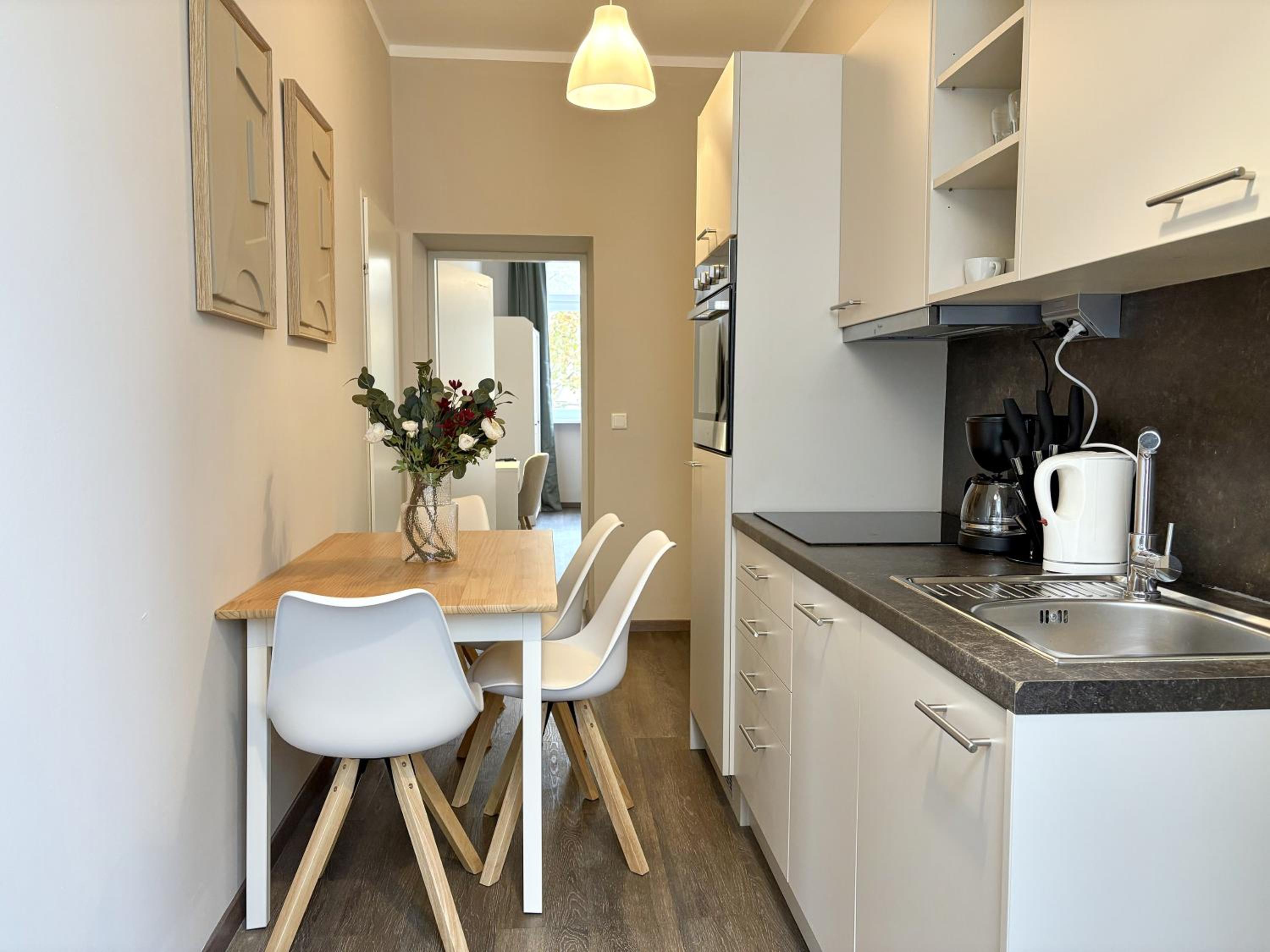 Balkon I Close to S-Bahn I 5 Minutes to Mall
