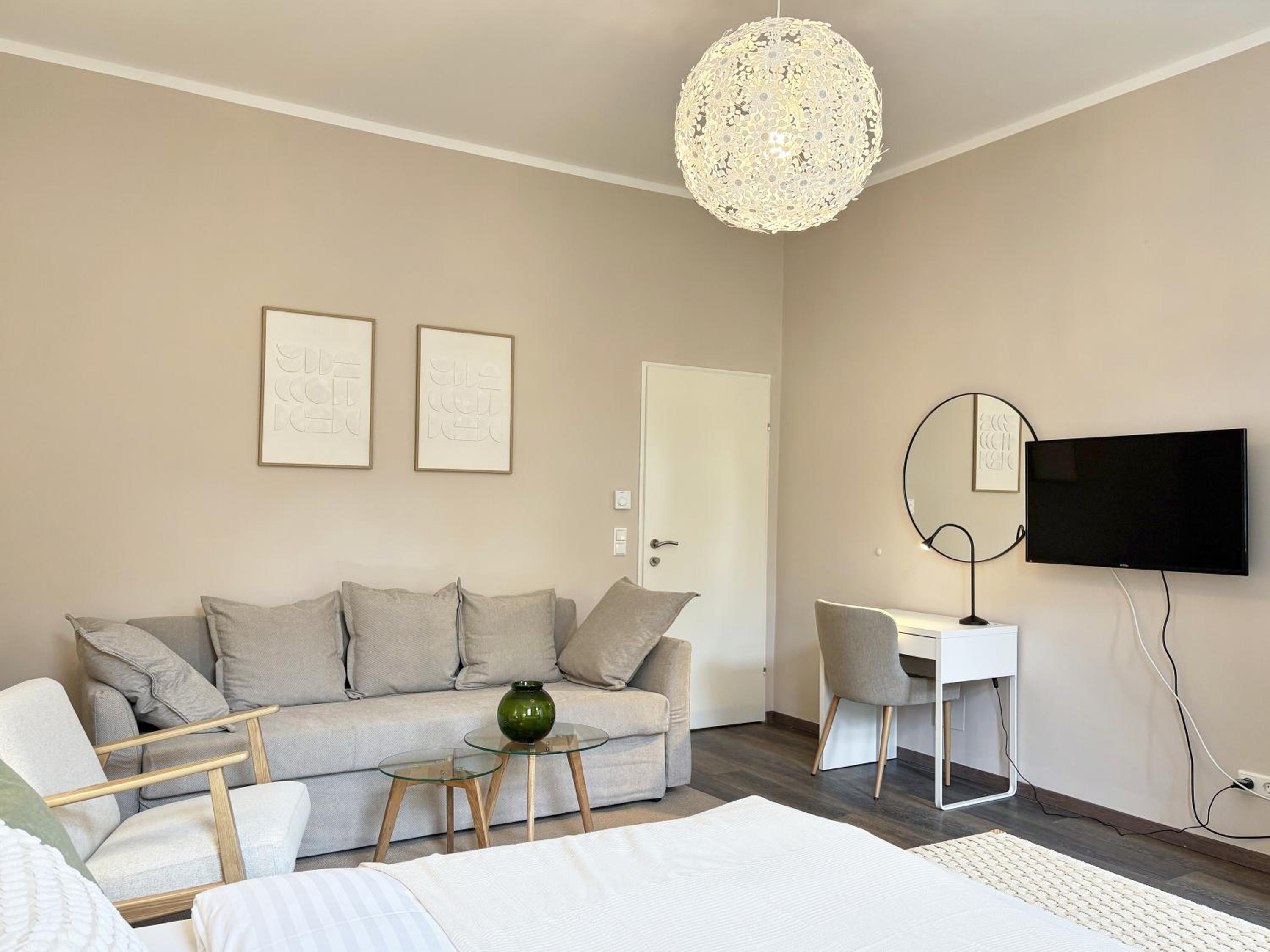 Balkon I Close to S-Bahn I 5 Minutes to Mall