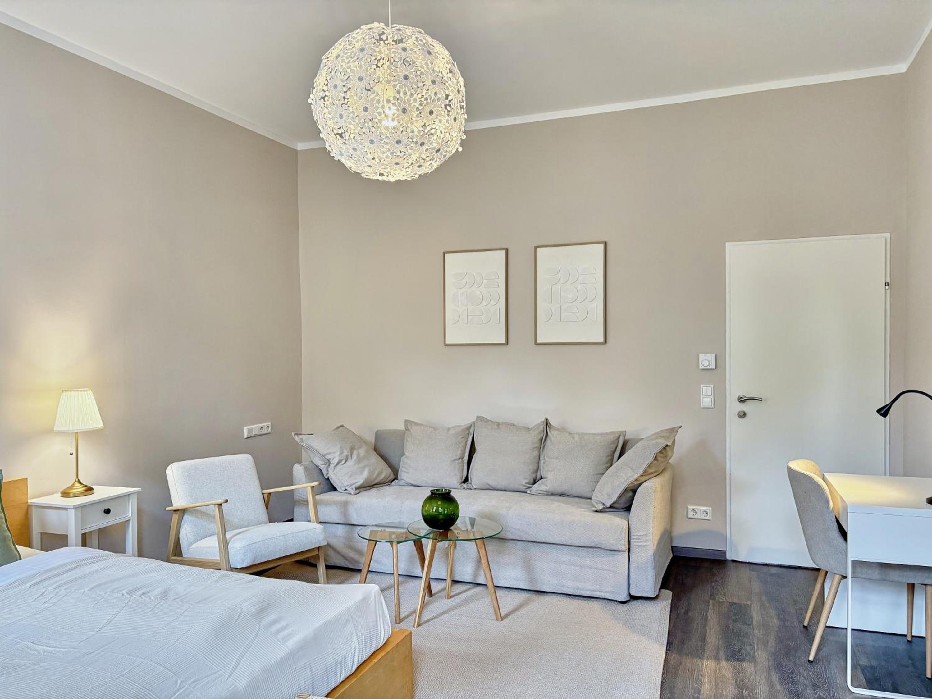 Balkon I Close to S-Bahn I 5 Minutes to Mall