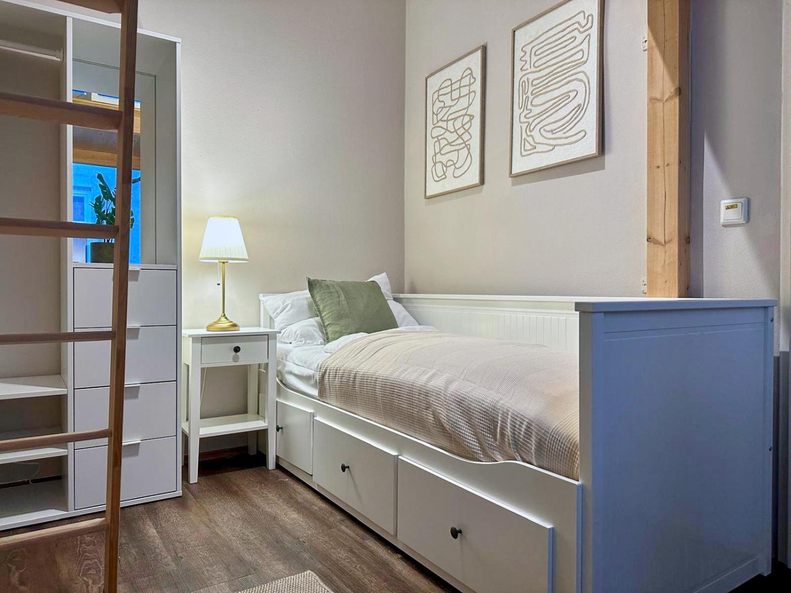 Balkon I Close to S-Bahn I 5 Minutes to Mall