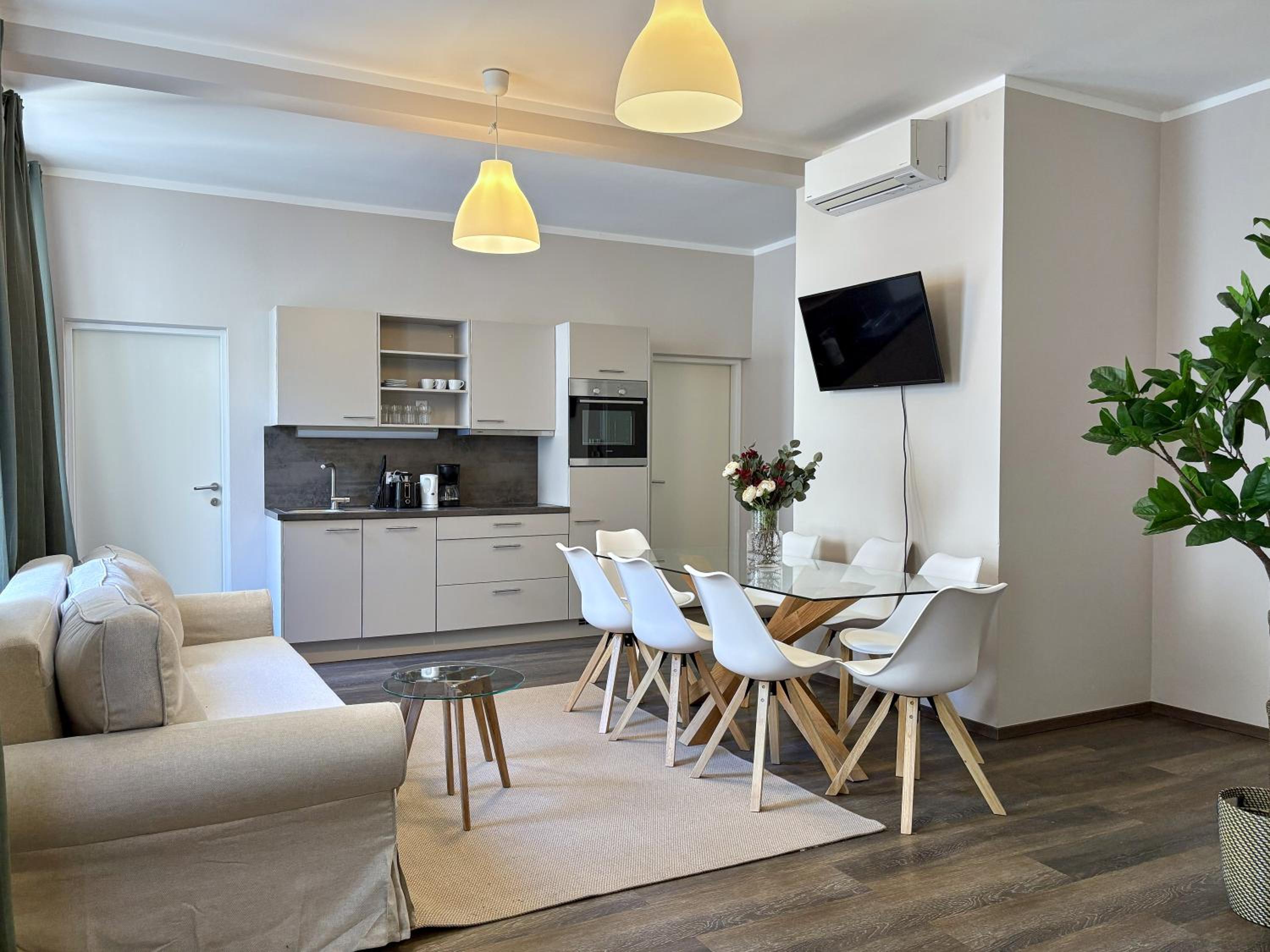 Balkon I Close to S-Bahn I 5 Minutes to Mall