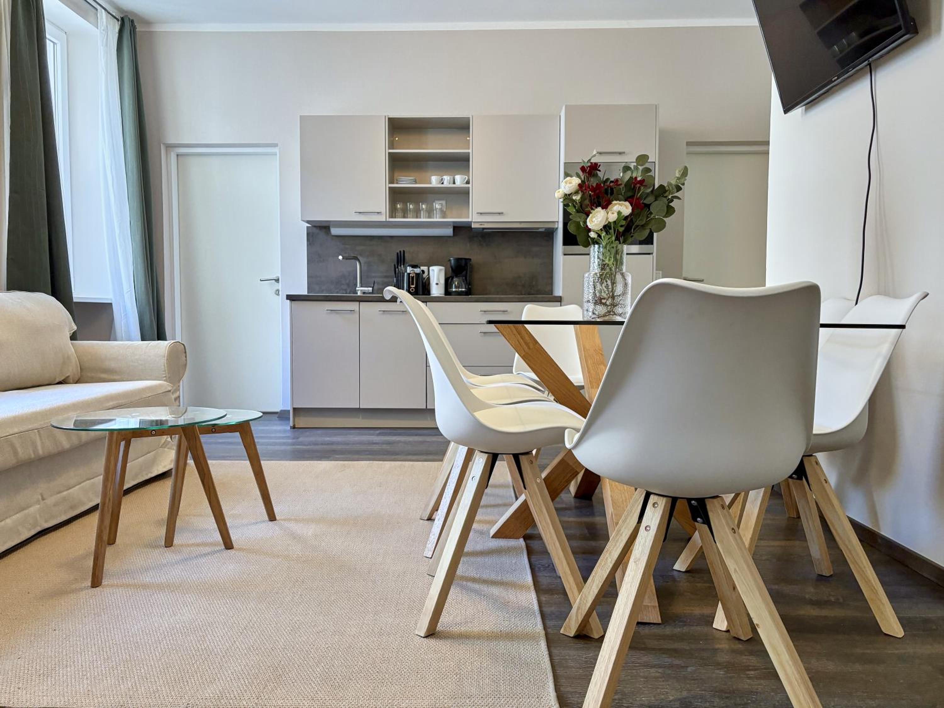 Balkon I Close to S-Bahn I 5 Minutes to Mall