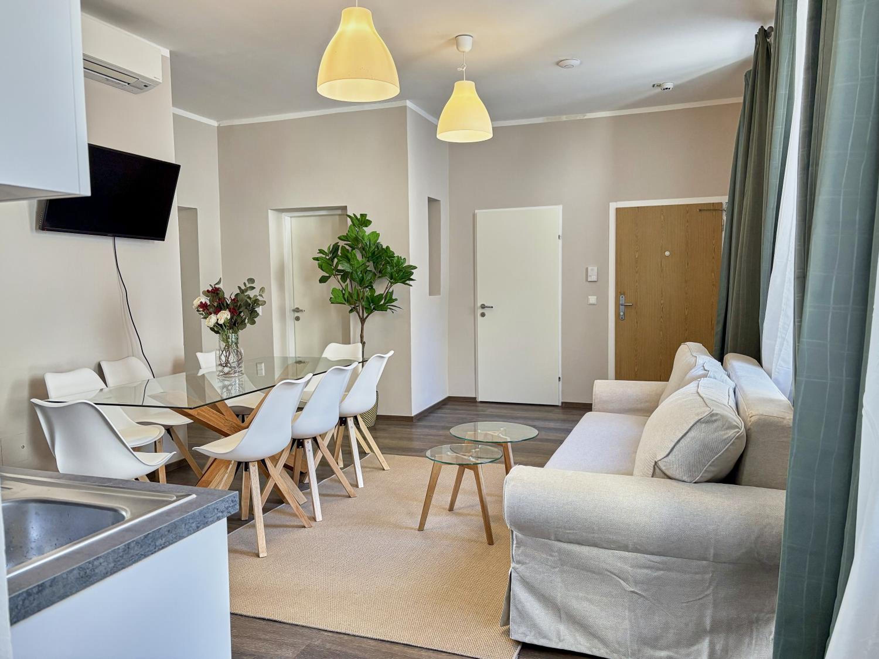 Balkon I Close to S-Bahn I 5 Minutes to Mall