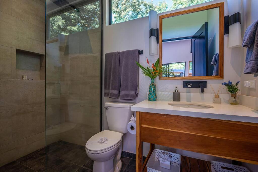 Luxury Modern Villa peterdobson433 at y ahoo com