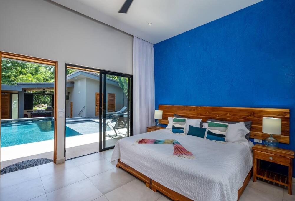 Luxury Modern Villa peterdobson433 at y ahoo com