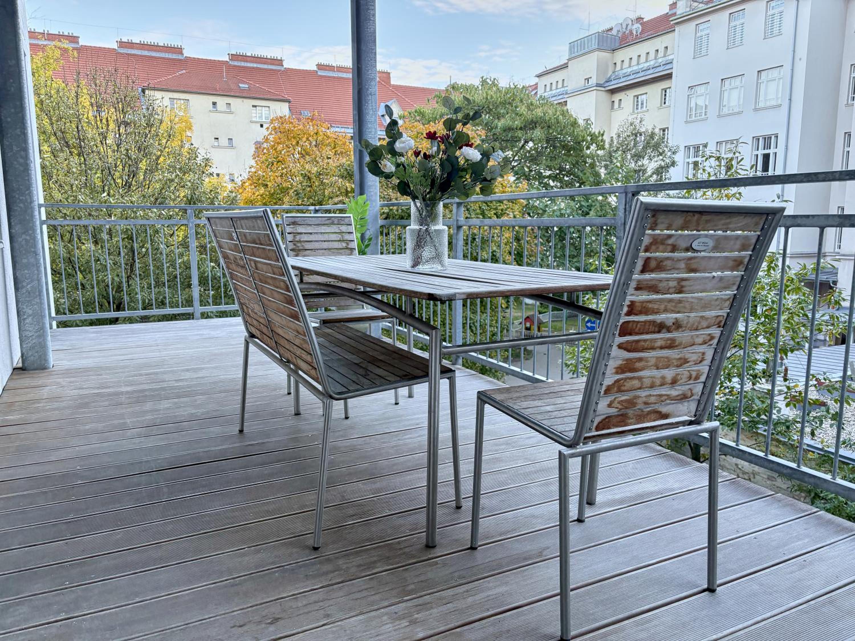Balkon I Close to S-Bahn I 5 Minutes to Mall
