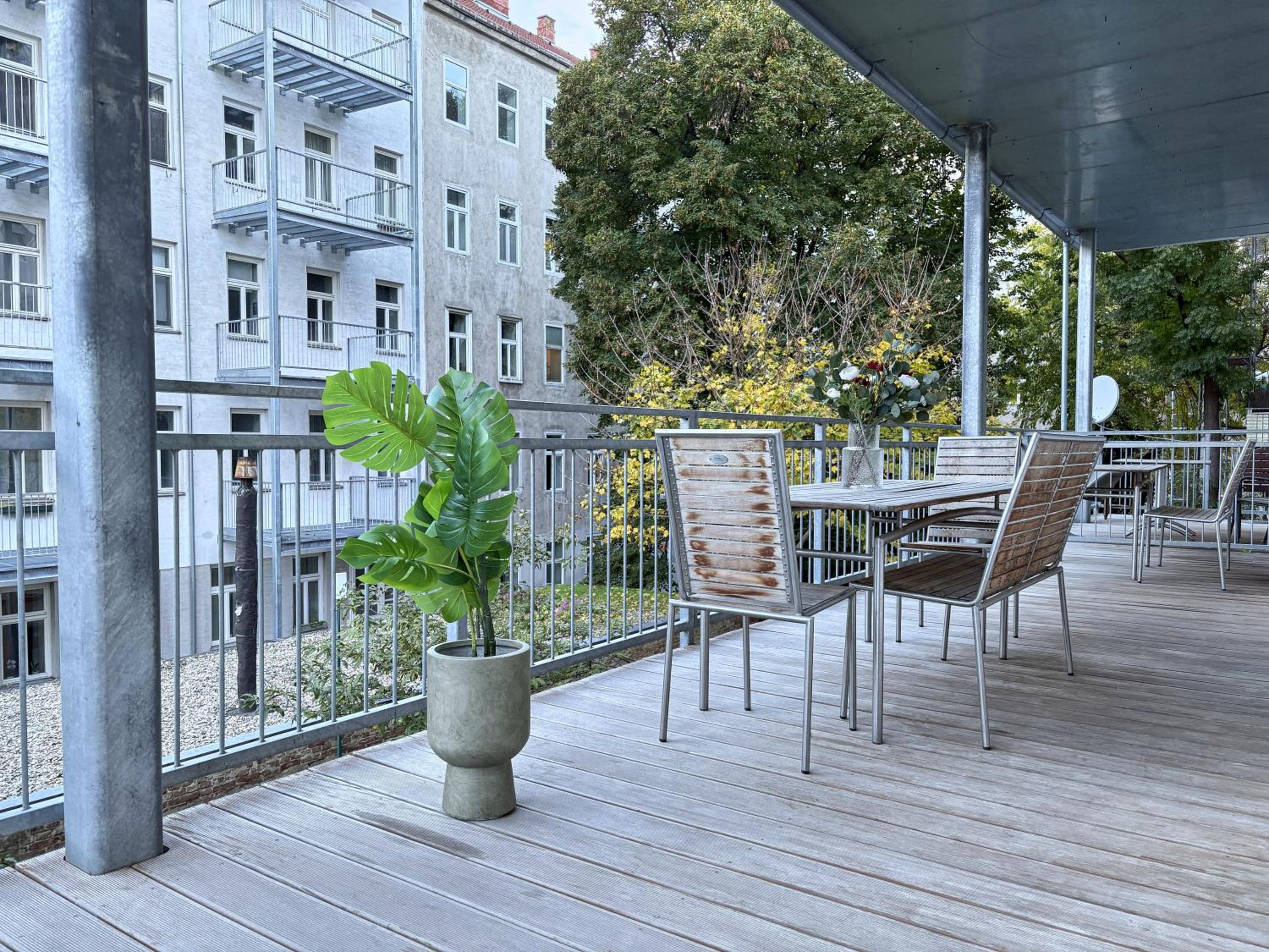 Balkon I Close to S-Bahn I 5 Minutes to Mall