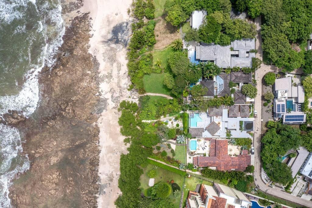 Luxury Modern Villa peterdobson433 at y ahoo com