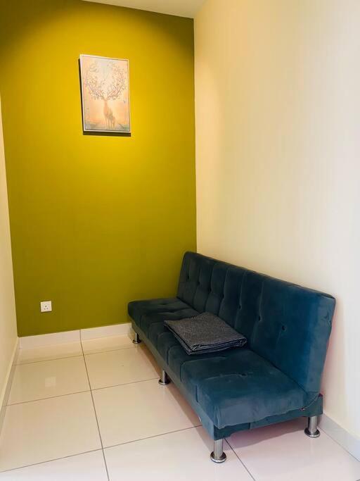 S01 MidValley Mosaic Southkey 2BR High Floor